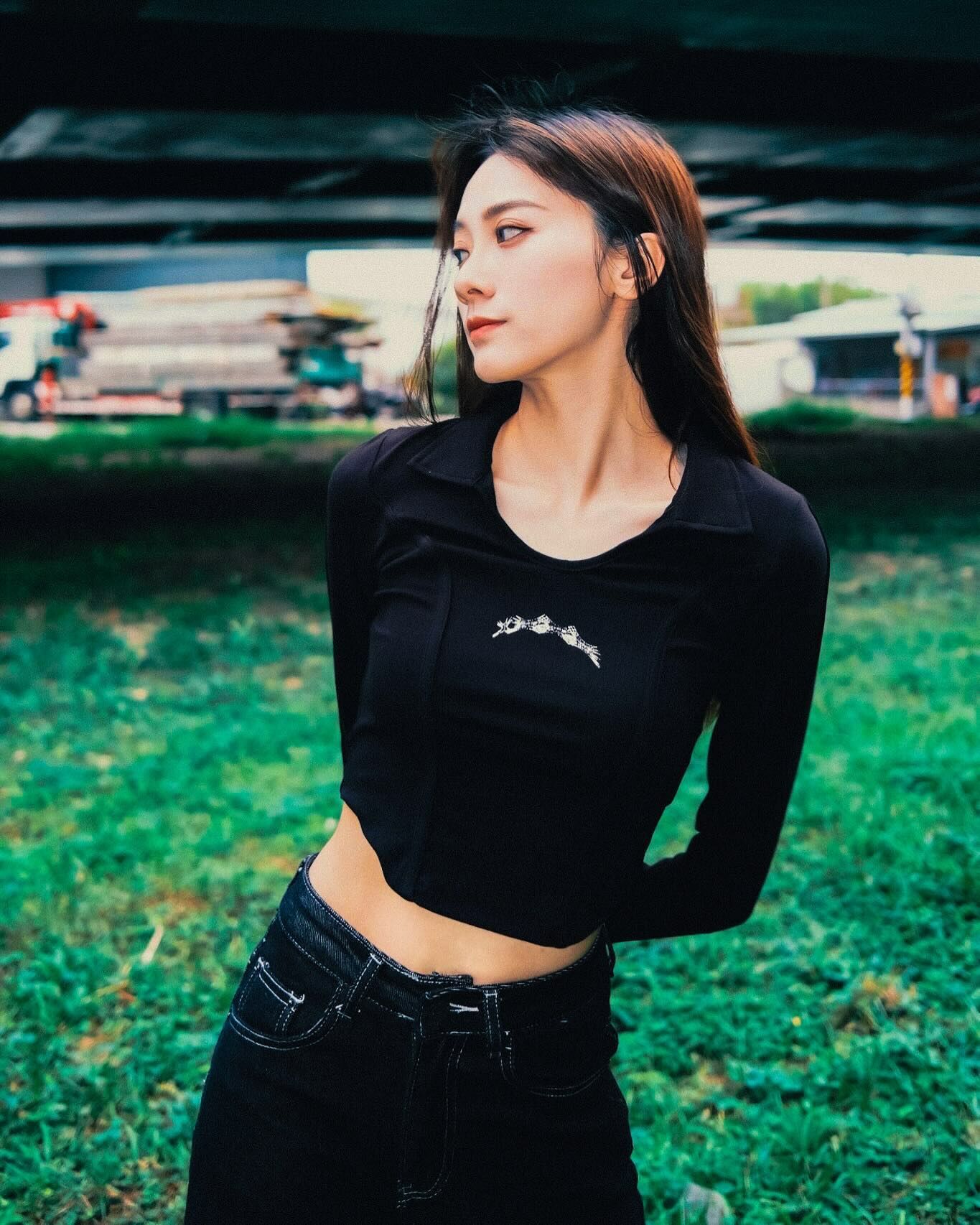 NeverLand｜1332 LOGO FIT LS Tee (黑色)