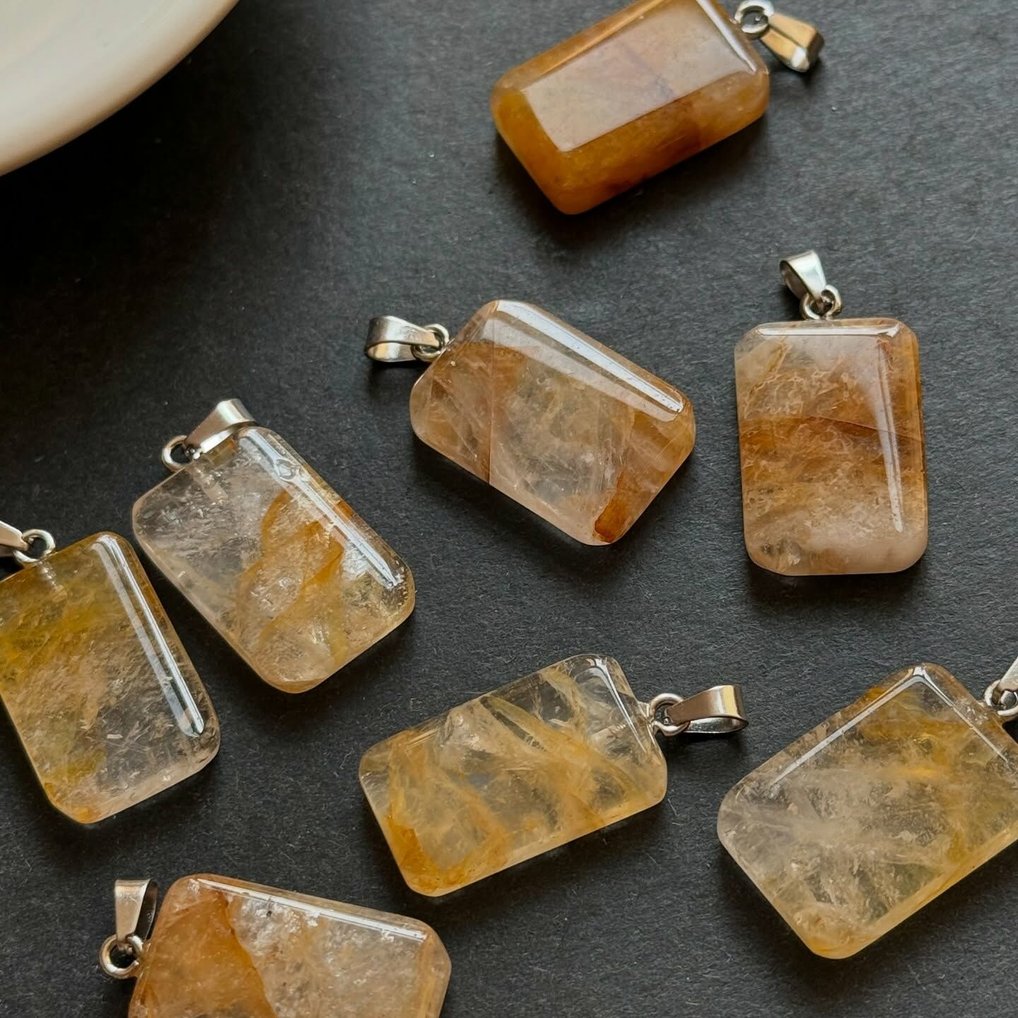 [原石] 黃金療癒者 /黃膠花 項鍊吊墜