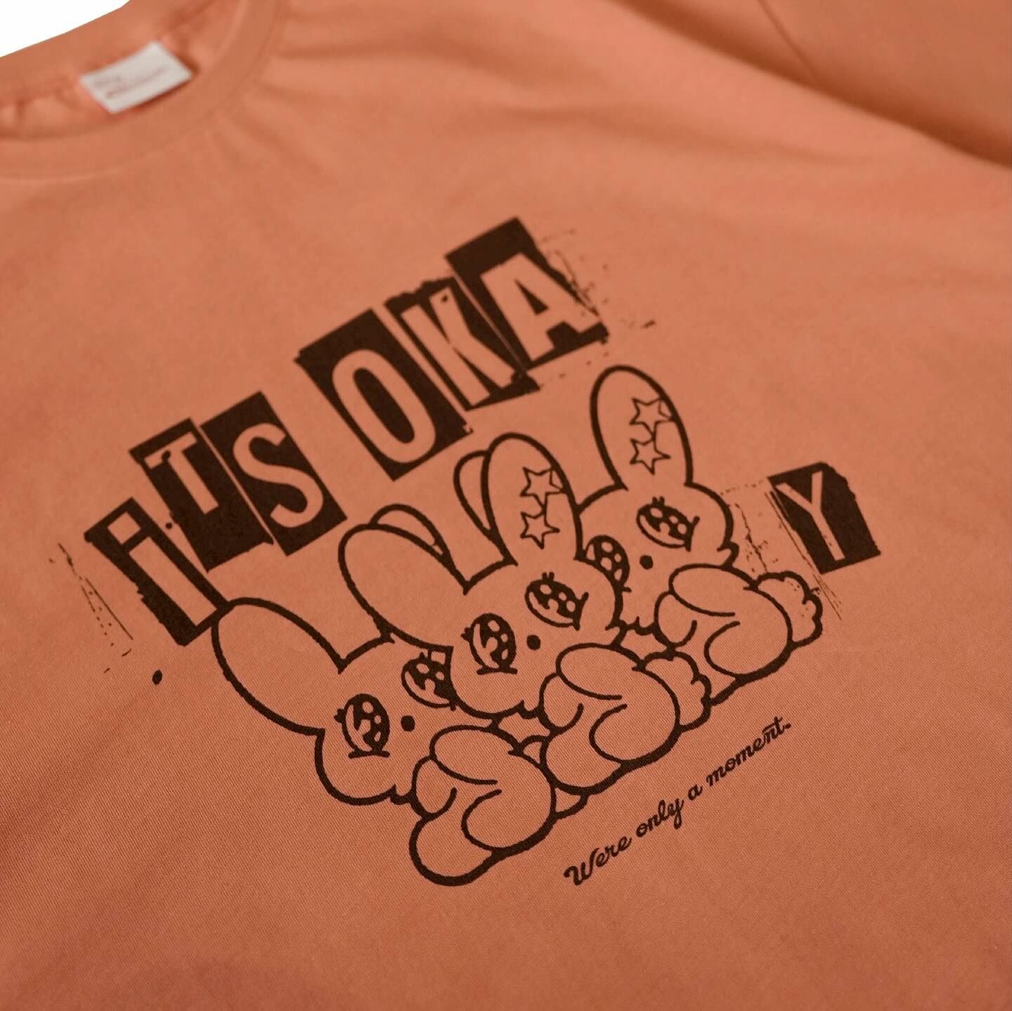 NeverLand｜It’s Okay Tee (鮭魚橘)