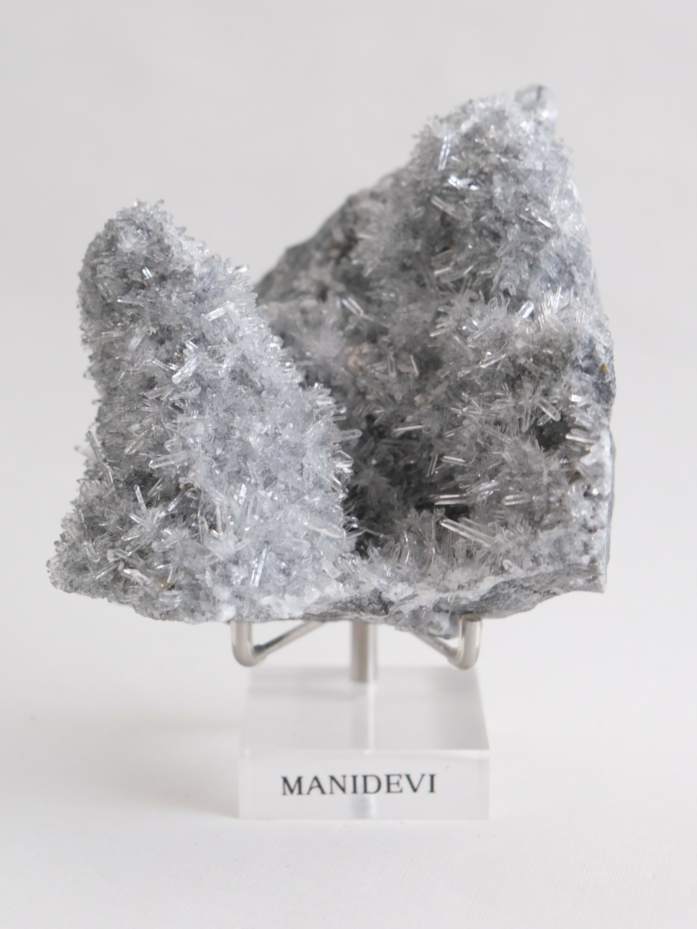 情緒沉靜之石-星霧藍晶簇