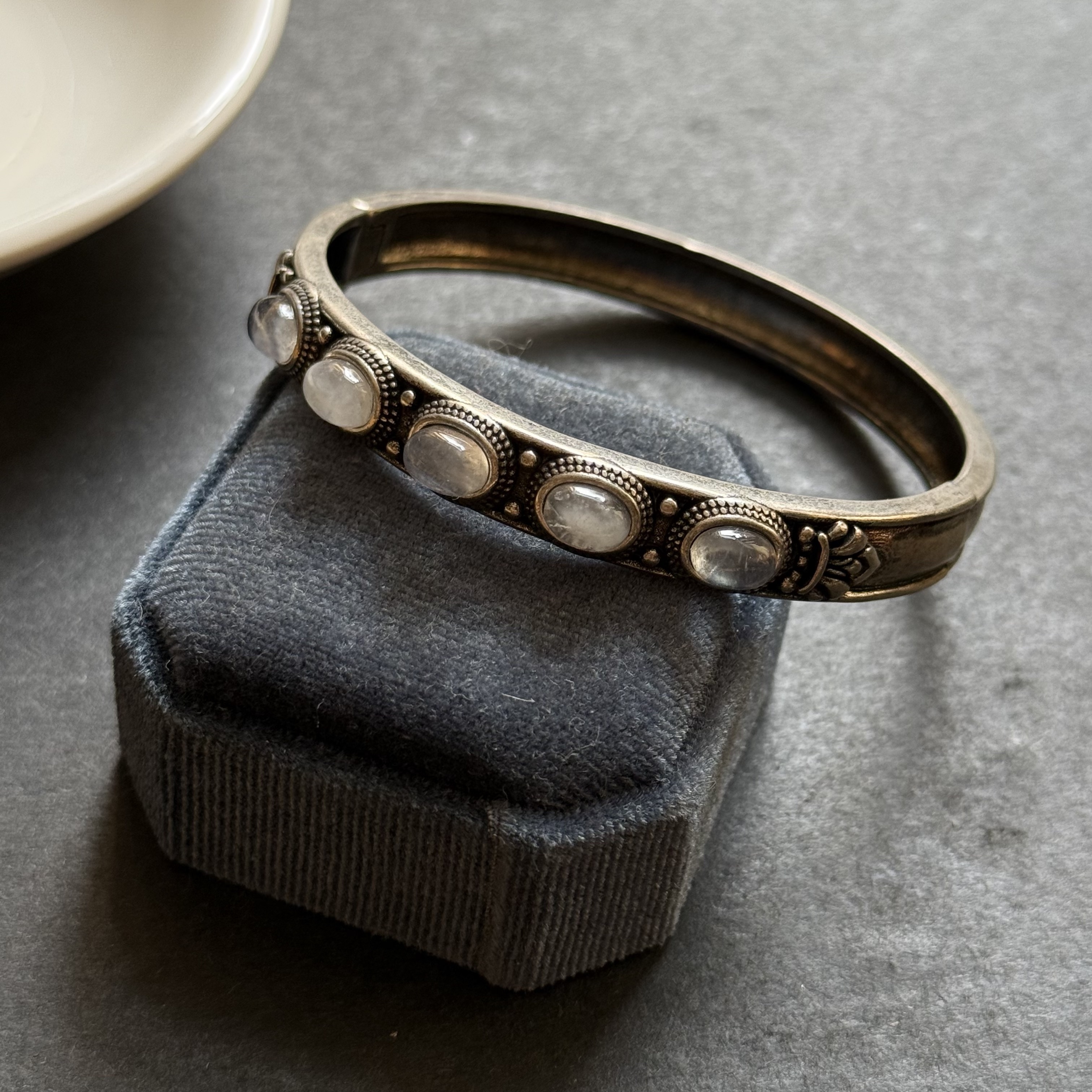 [原石] 月光石 銅手鐲 金屬手鐲