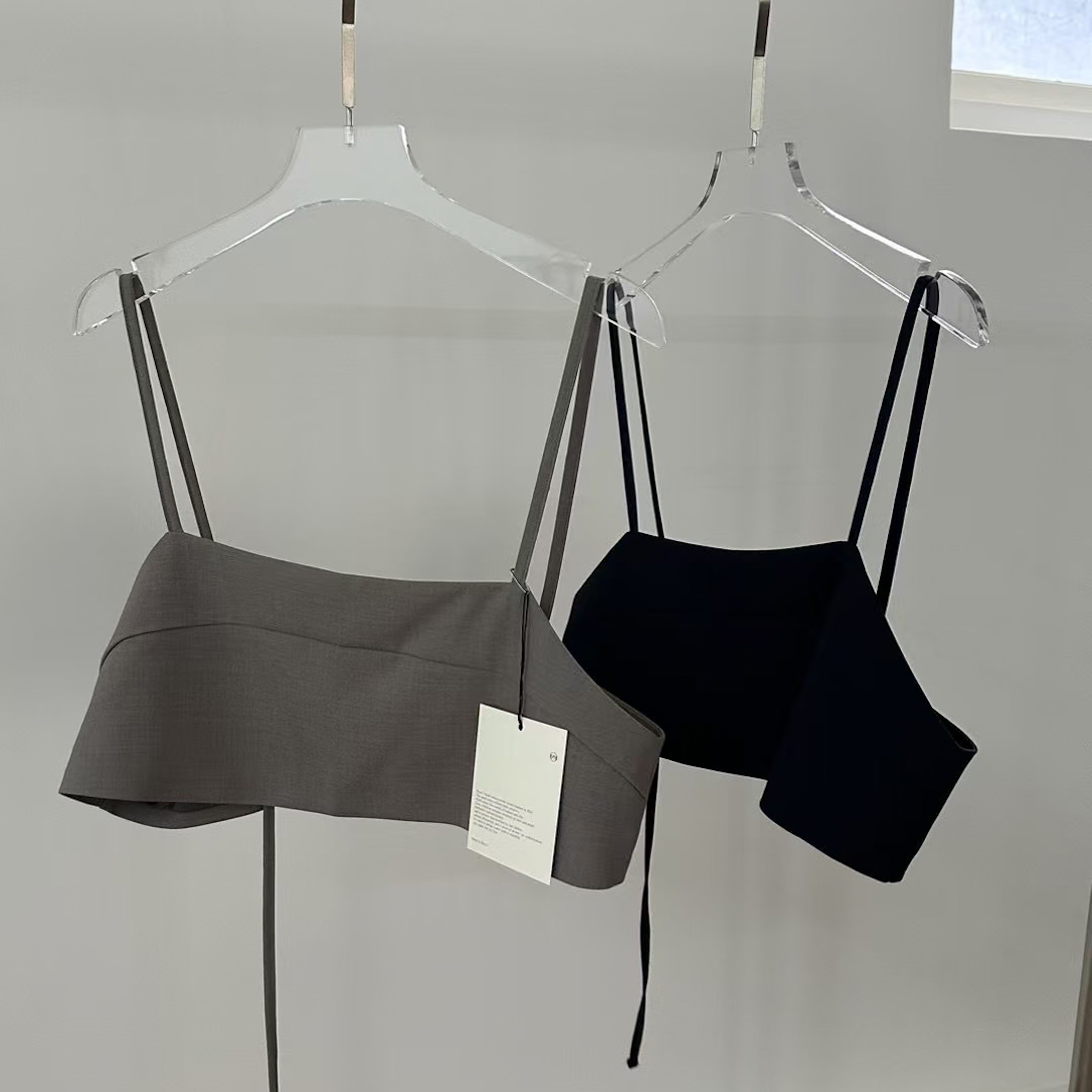 M40不限身型綁帶疊搭短細肩背心(黑/咖灰)