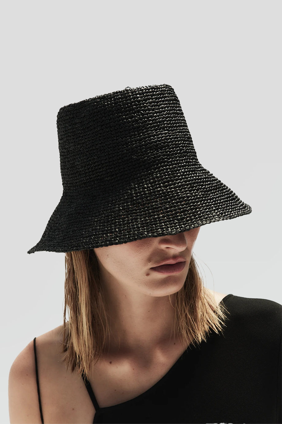 JANESSA LEONÉ｜FELIX 藤編漁夫帽