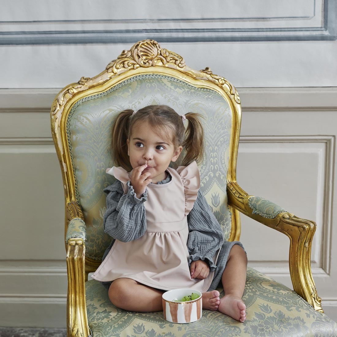 Elodie Details 防水長版圍兜-粉嫩甜心(Blushing Pink)