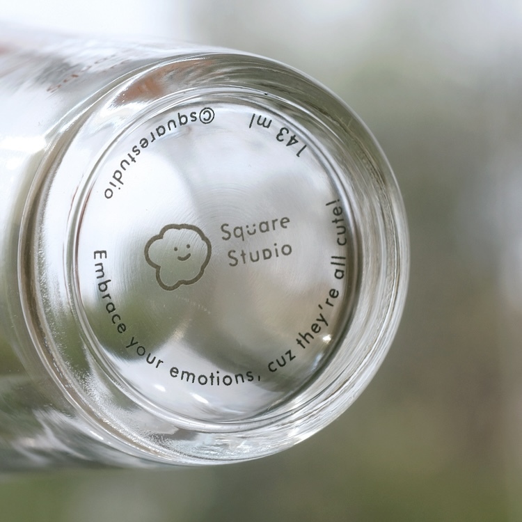 喜怒哀樂小乾杯底部