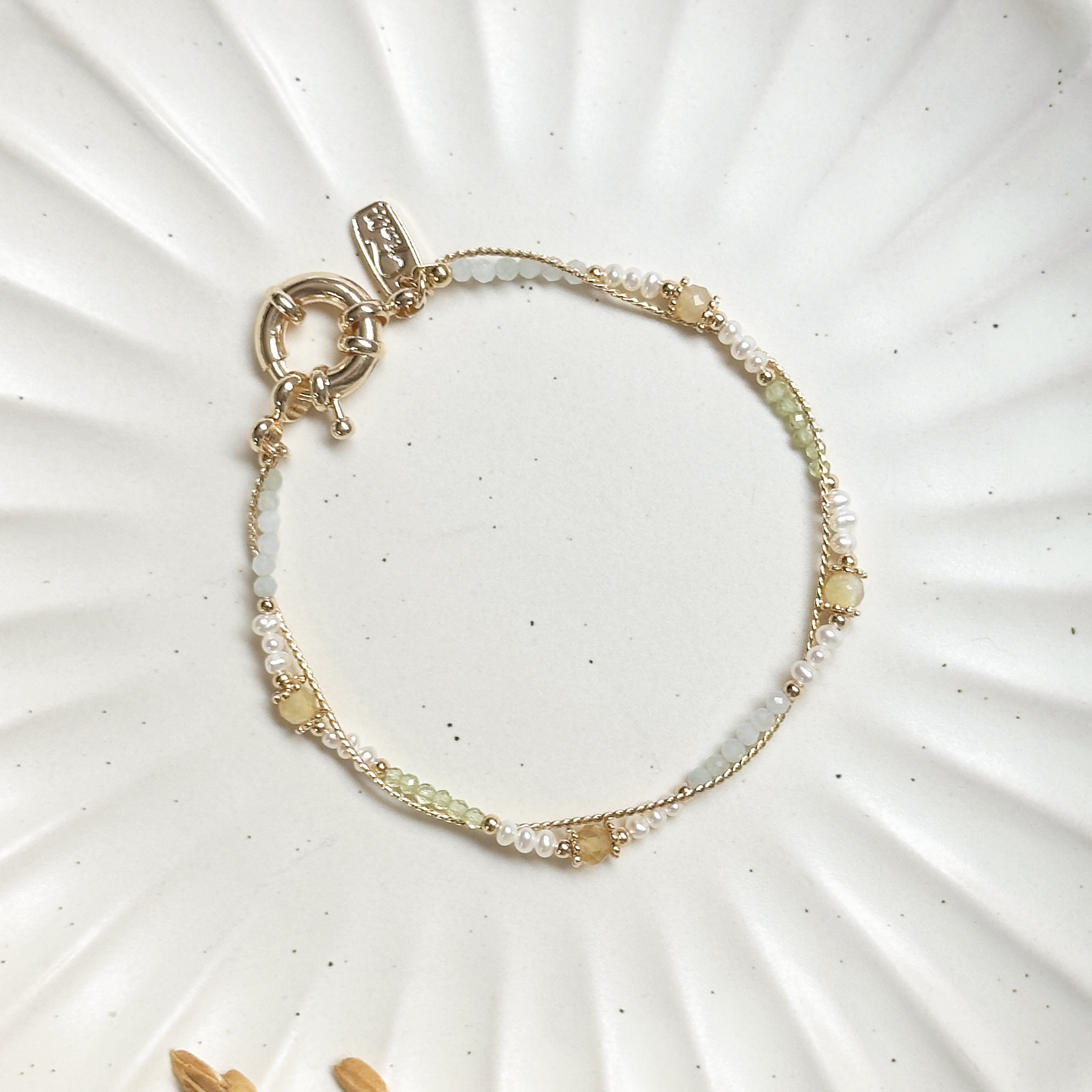 生日花 · 柒月陸 · 黃鵪菜 – 黃蛋白石 – 手鍊