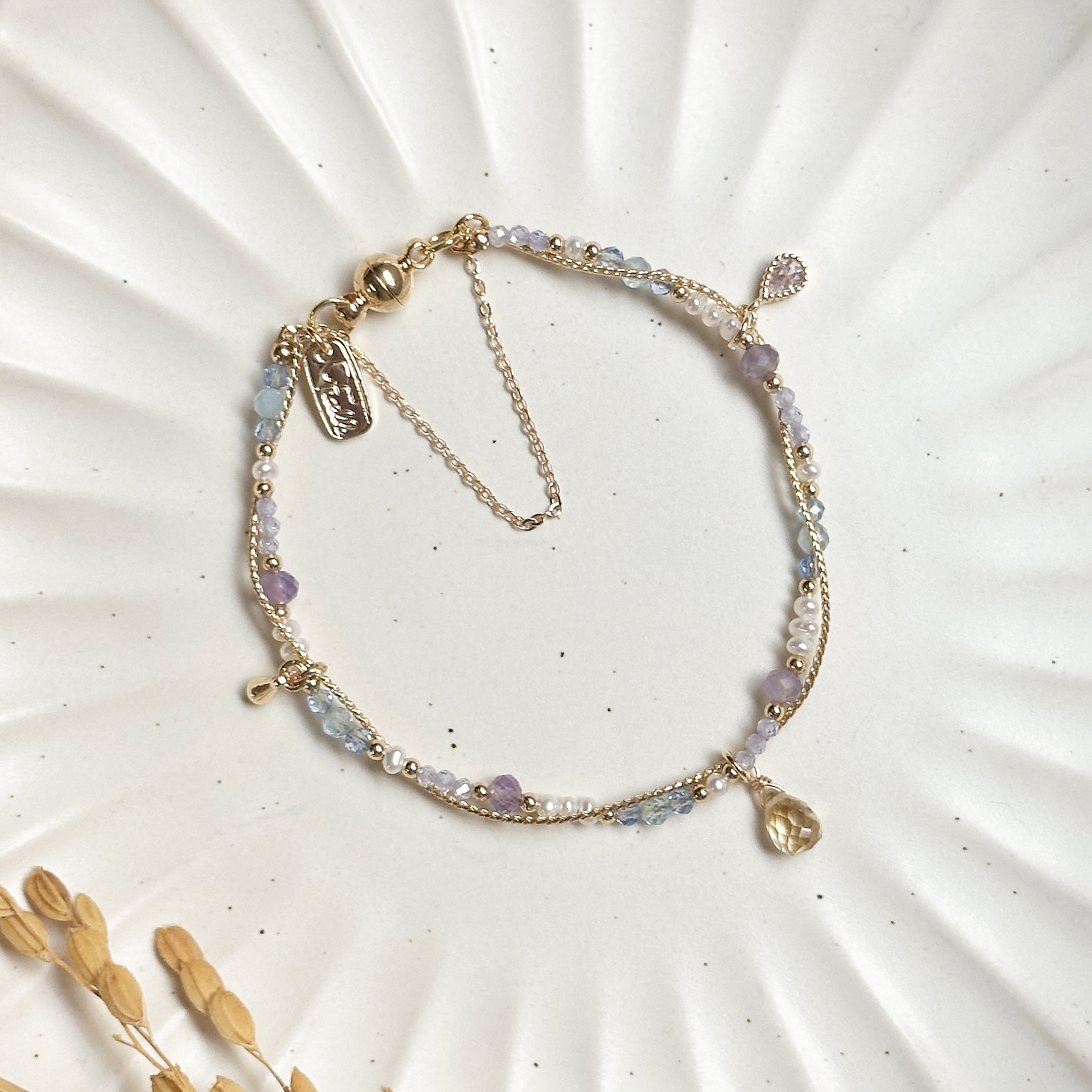 生日花 · 捌月貳貳 · 貓尾草 – 黃水晶 – 手鍊