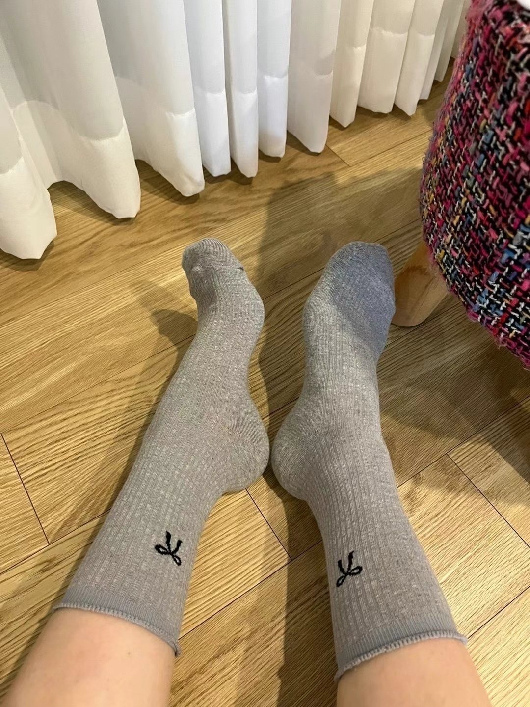 素色蝴蝶結襪🧦