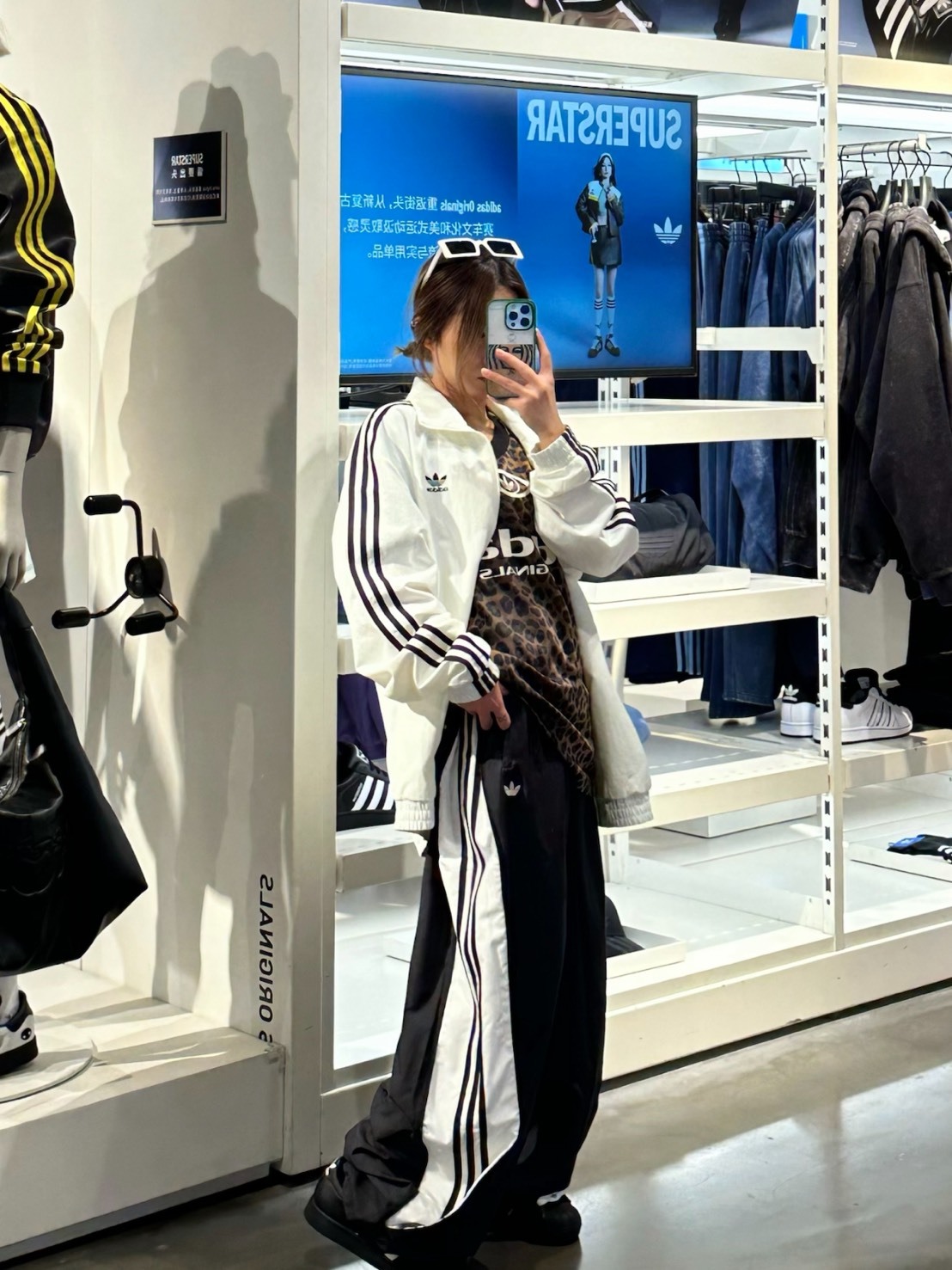 ADIDAS ADILENIUM SEASON 3 拉鍊運動風衣長褲 宋雨琦同款 黑色 灰色