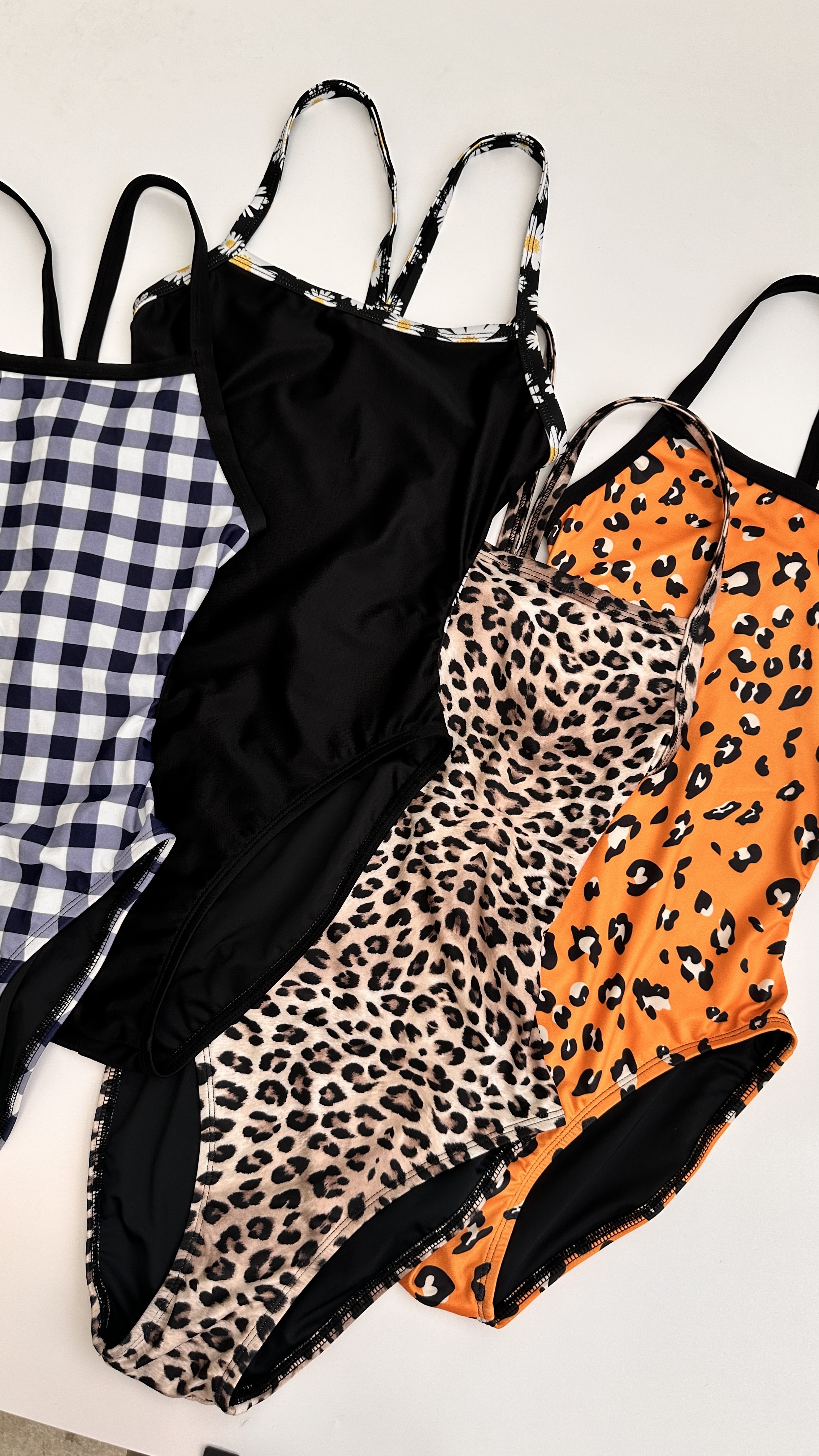 【魅惑素黑】ARE 泳著｜無墊練習泳裝