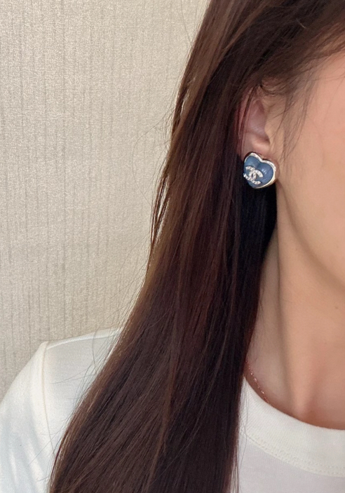 CHANEL 香奈兒【25P 春夏】愛心設計 - 耳環男女同款情侶款藍色