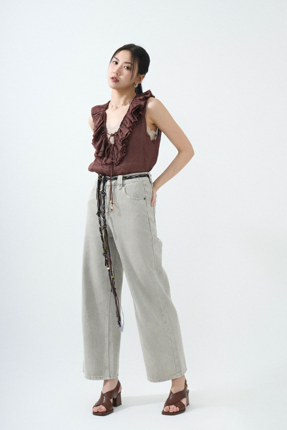 披邊荷葉領棉麻背心  (現貨款式）