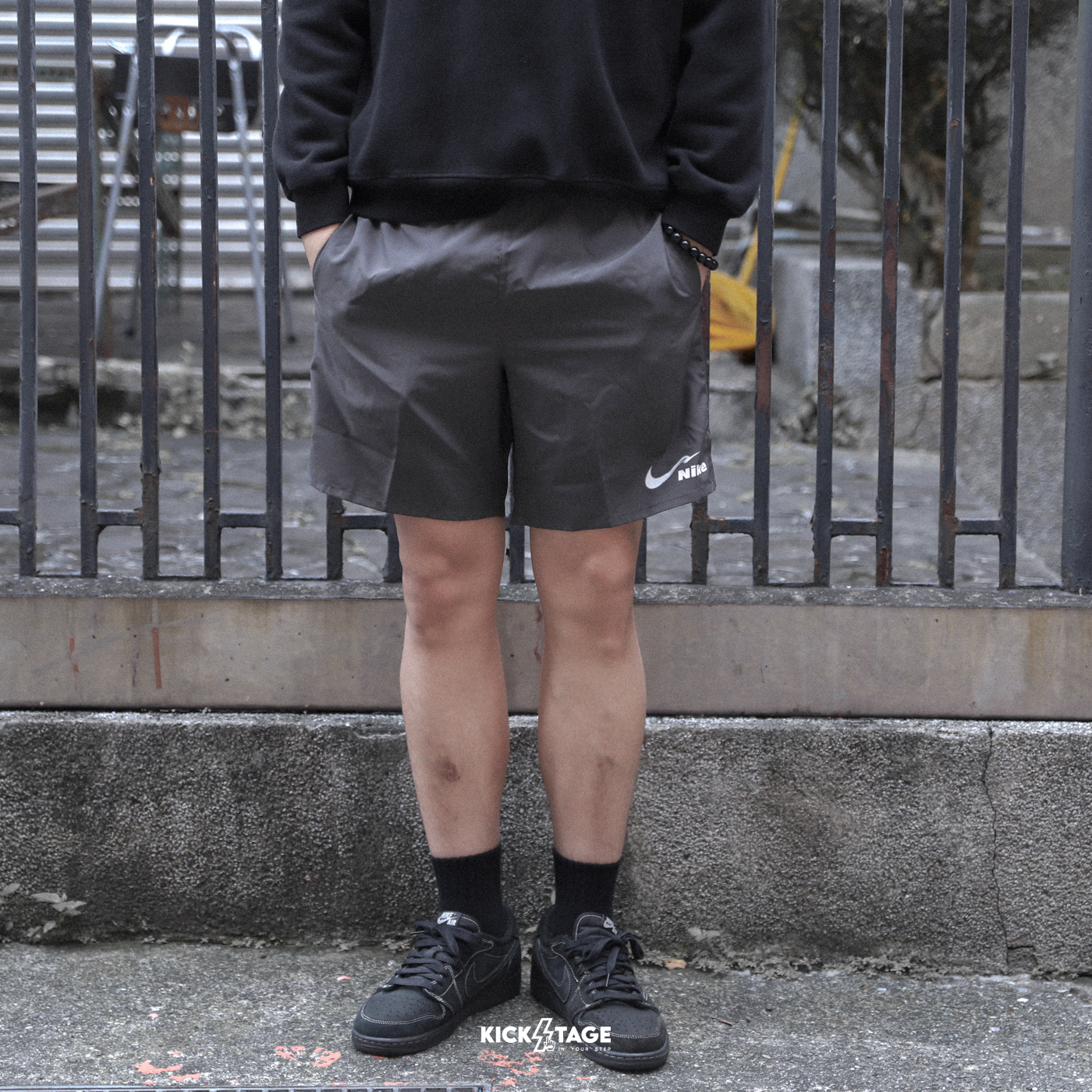 男款 Nike Dri-FIT  7吋 運動短褲 速乾運動短褲 網點LOGO 灰咖色【HV4884-299】