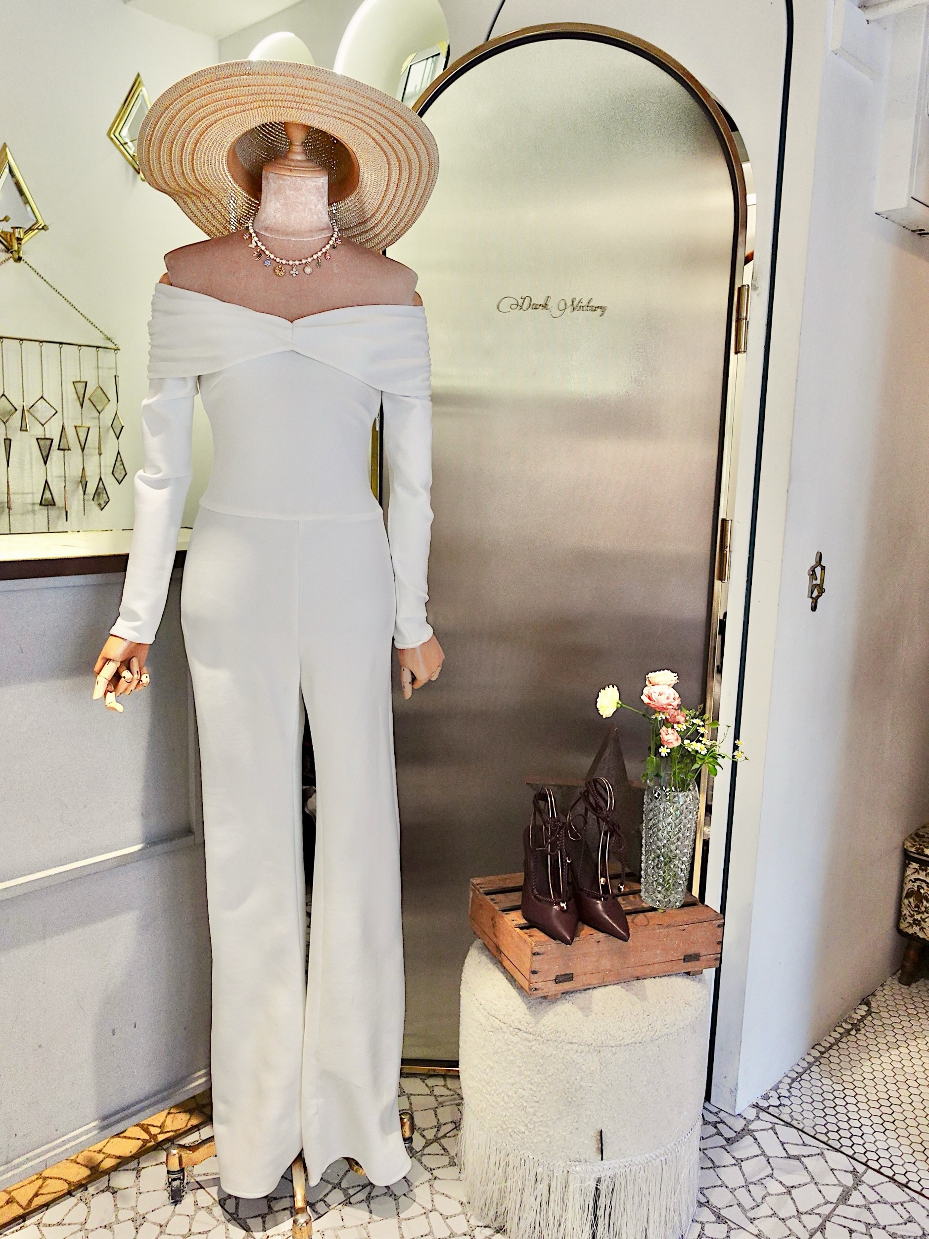 Just Peachy 白色翻領露肩繃帶連身喇叭褲 Jumpsuit