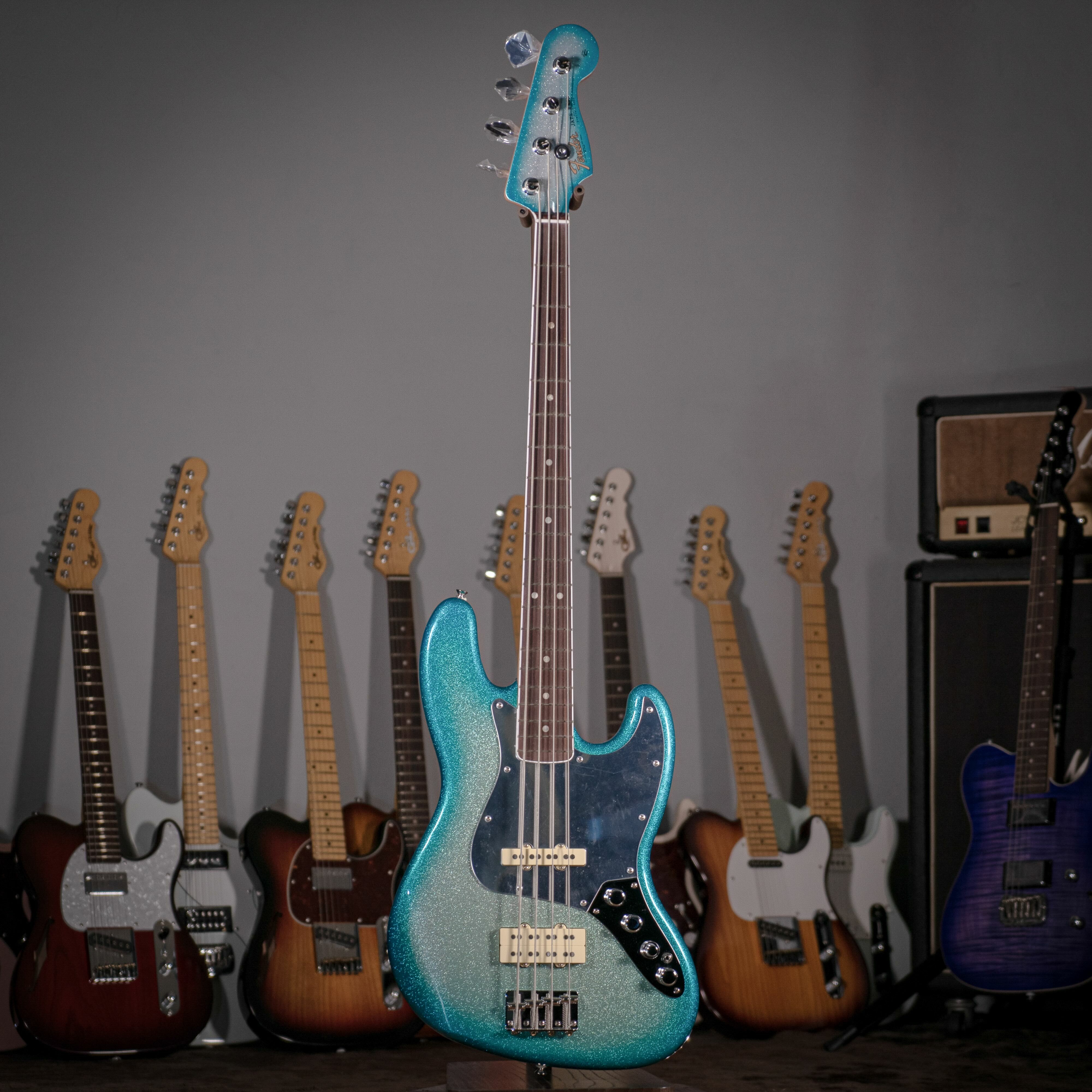 簽名款 Fender LTD Player Plus Blu DeTiger Jazz Bass 電貝斯
