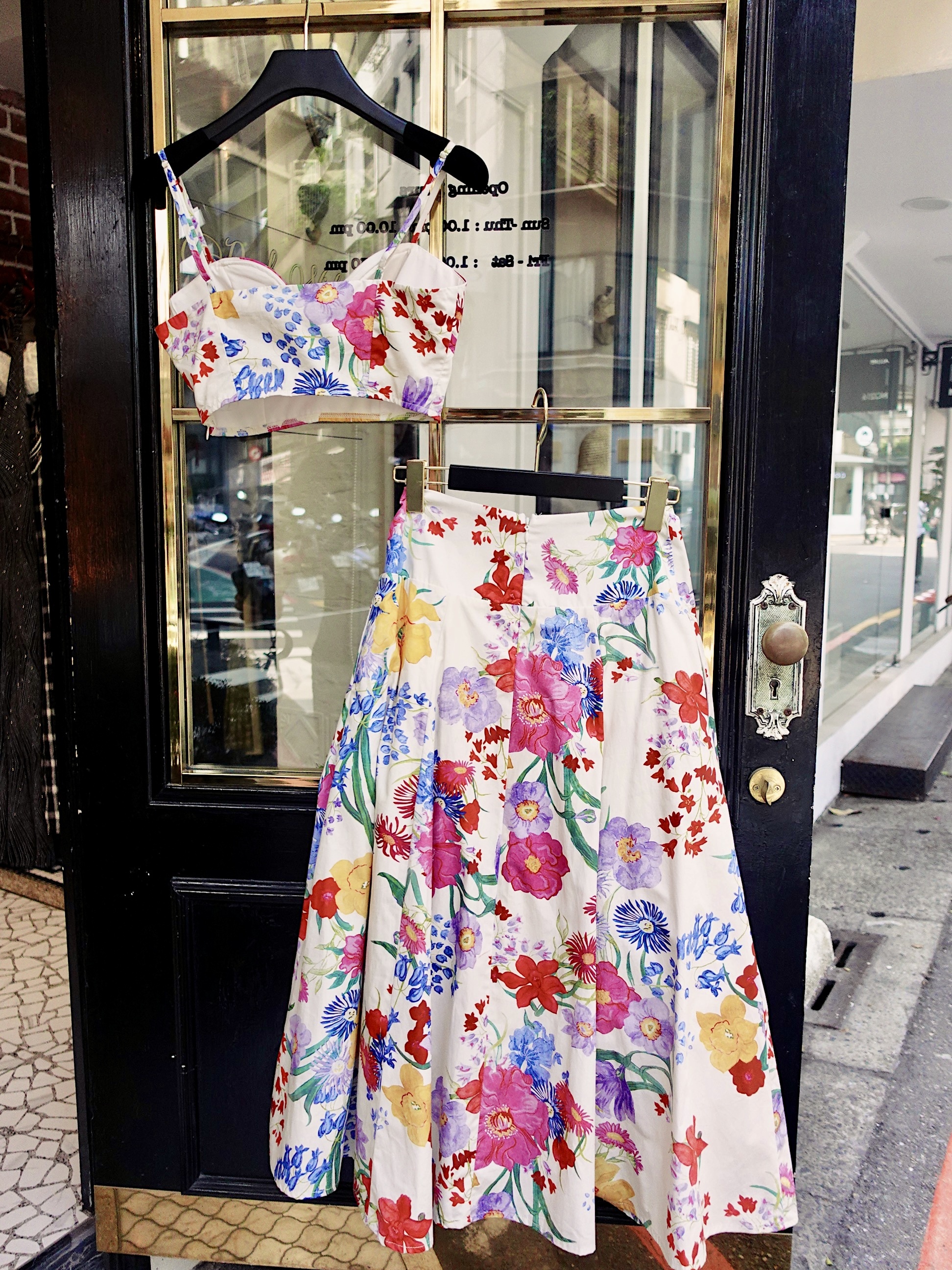 Cream White奶油白色深v領短上衣Bra Top