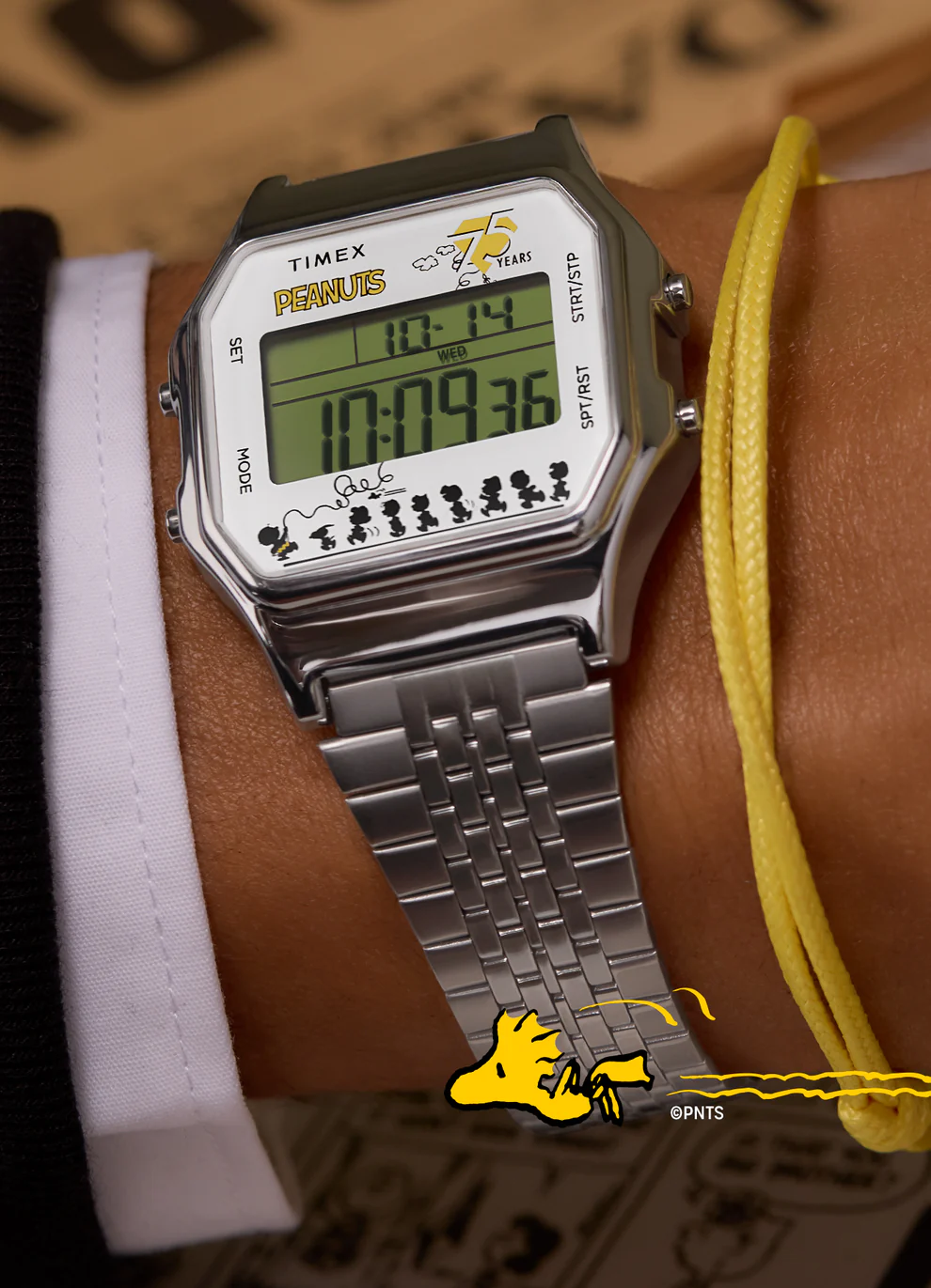 萬年鐘錶 - TIMEX 天美時  Timex x Peanuts® T80 75 週年紀念版方型不鏽鋼電子錶 TW2Y20000  錶徑 34MM