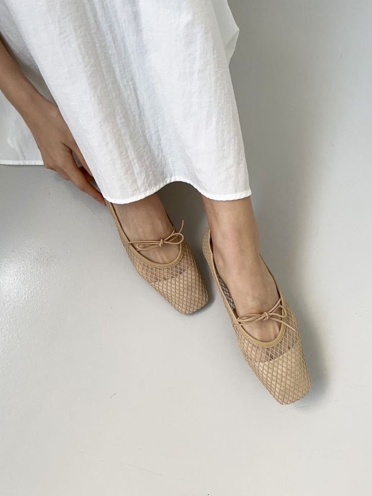 菱格簍空平底鞋（版型偏小建議大半號）