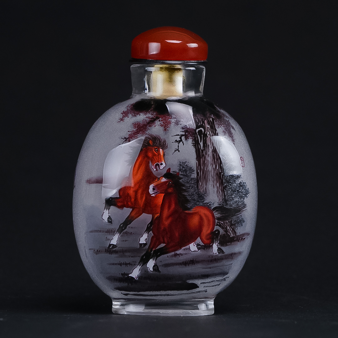 雙馬會鼻煙壺 雙馬奔騰的力量與靈動