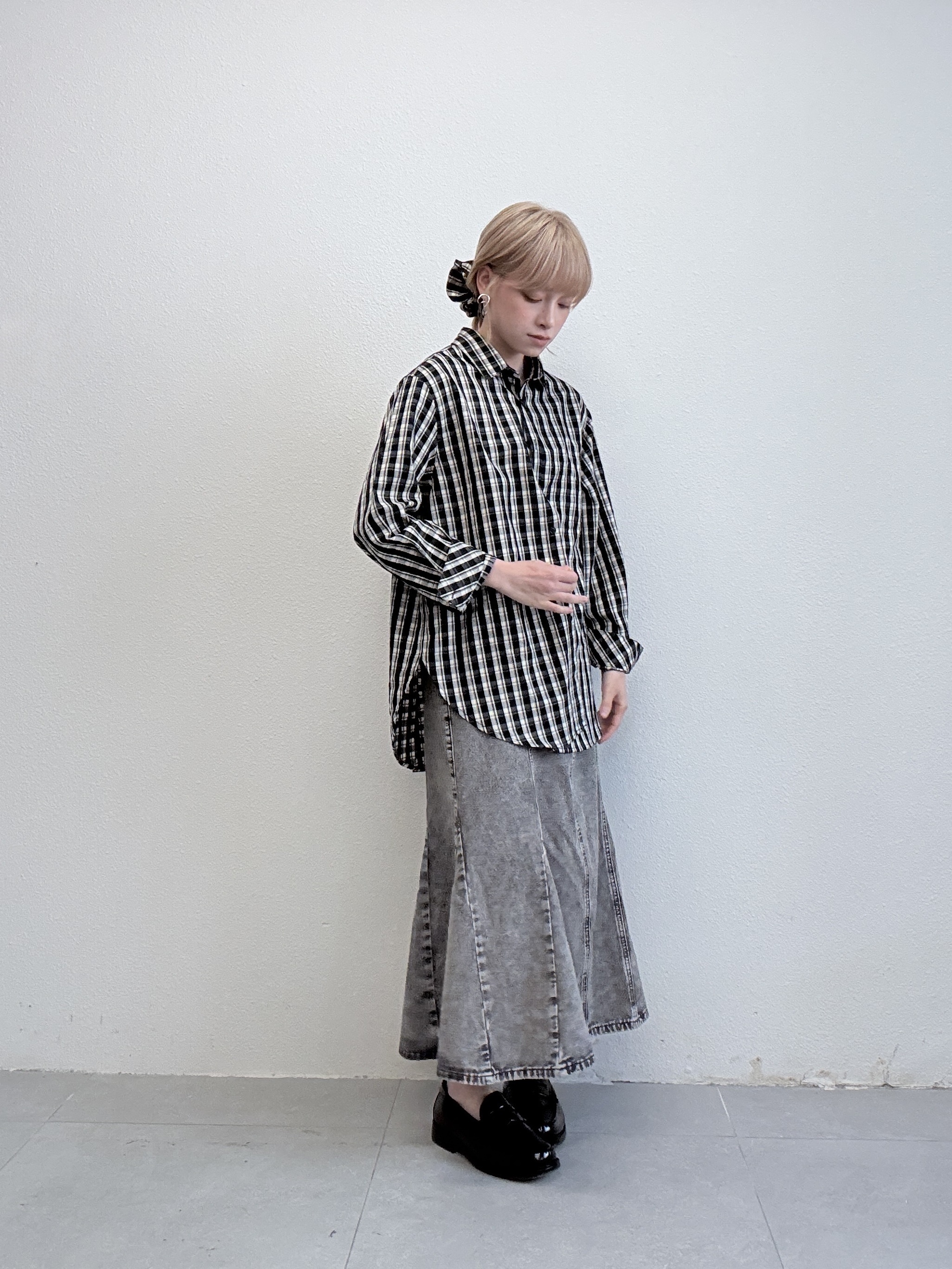 送髮圈 ！奪目黑白恤衫套裝 - BL51563