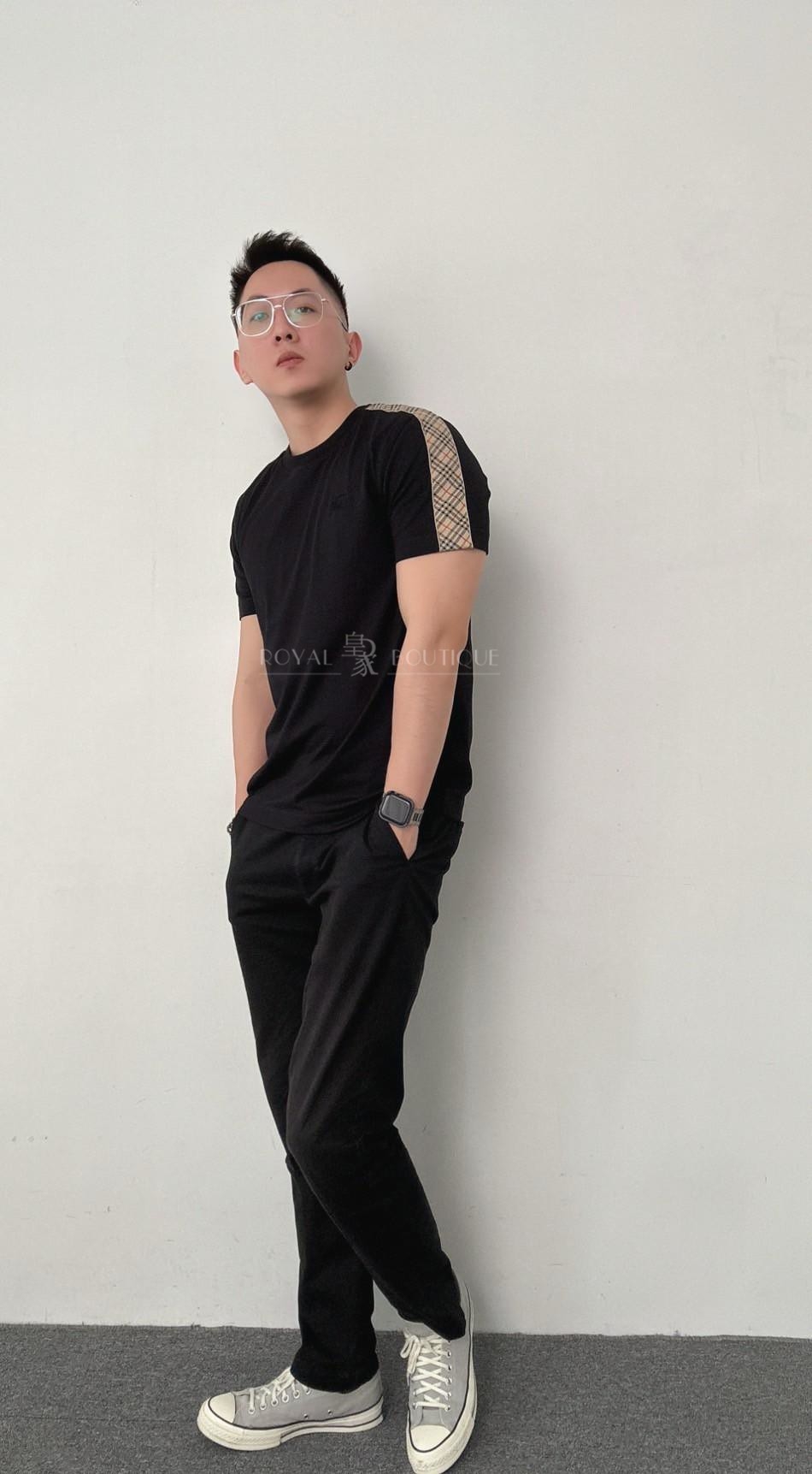 BURBERRY 連肩格紋串標短T