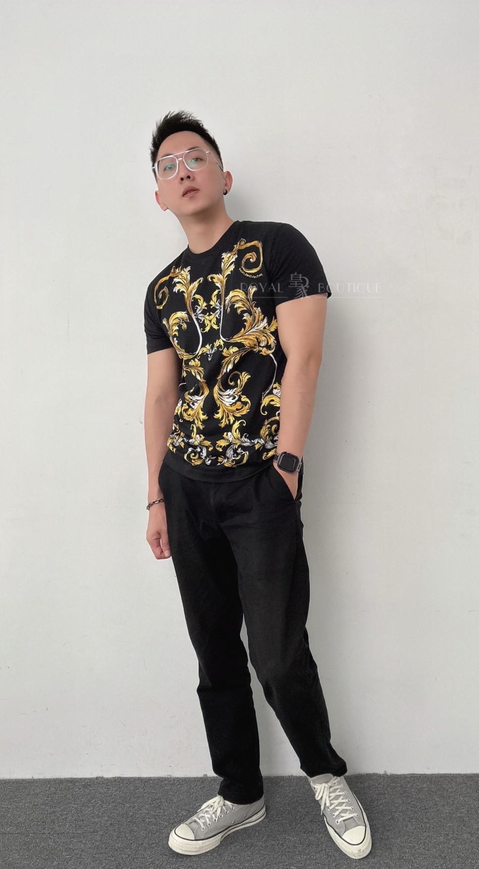 VERSACE  正面大圖樣巴洛克短T