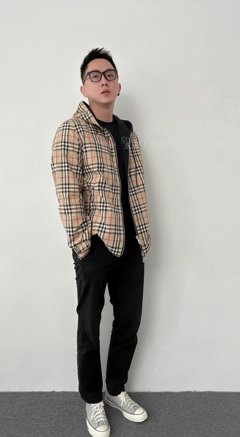 BURBERRY 格紋雙面連帽防風外套夾克