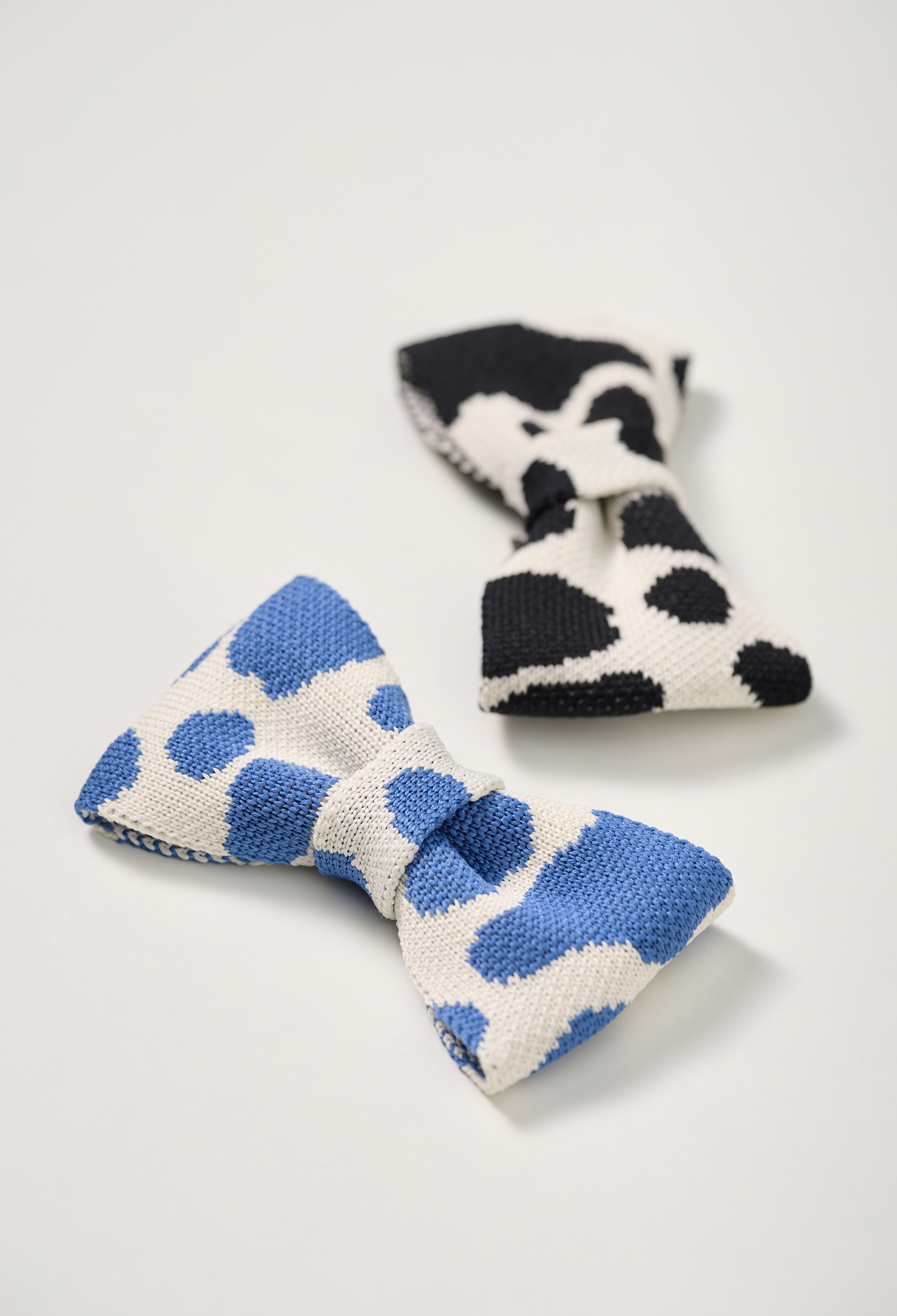 小蝴蝶結夾飾 藍紋乳牛