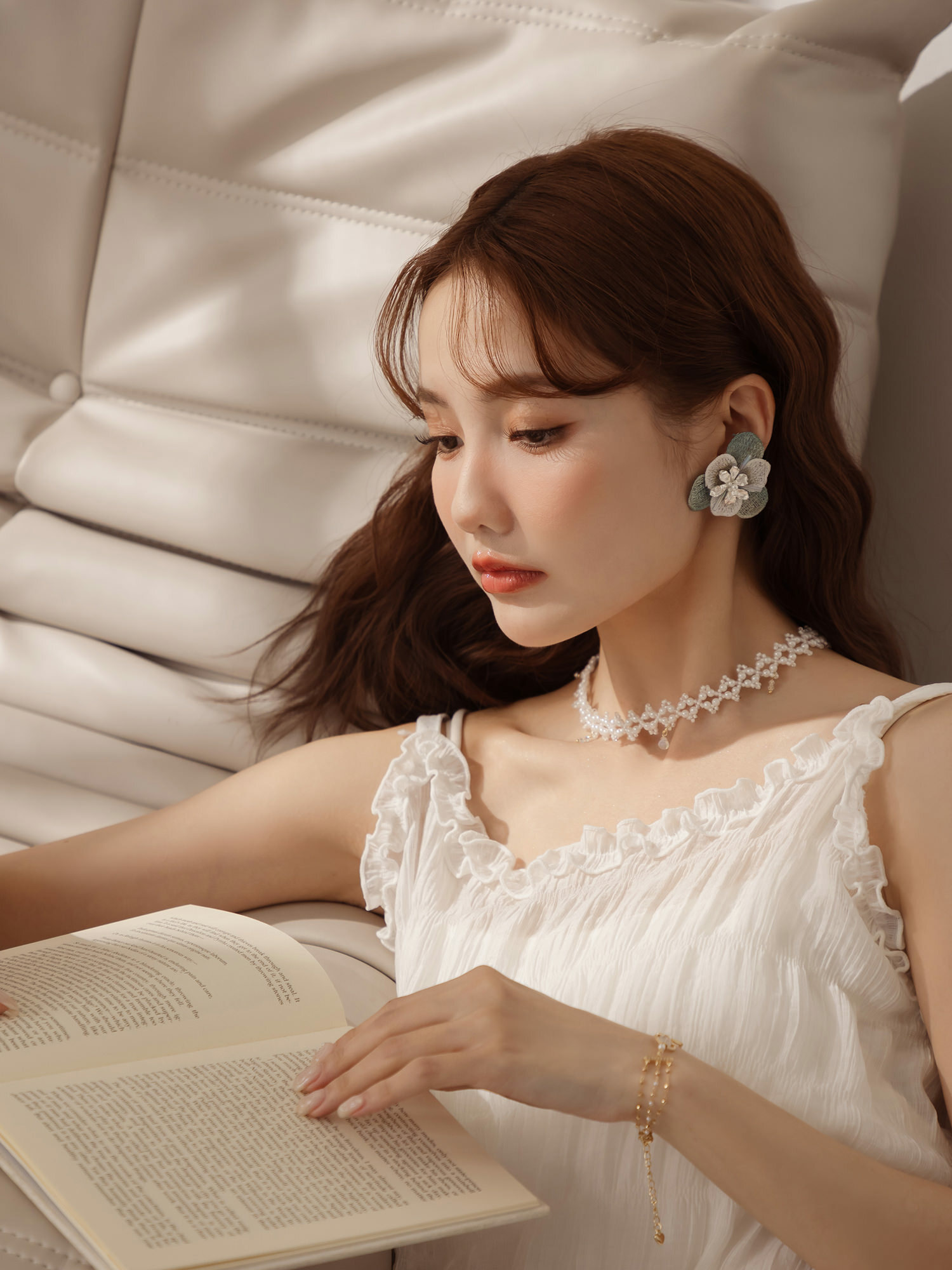 萬花名冊。MUCHAT手作雙色鳶尾花珍珠純銀針耳環