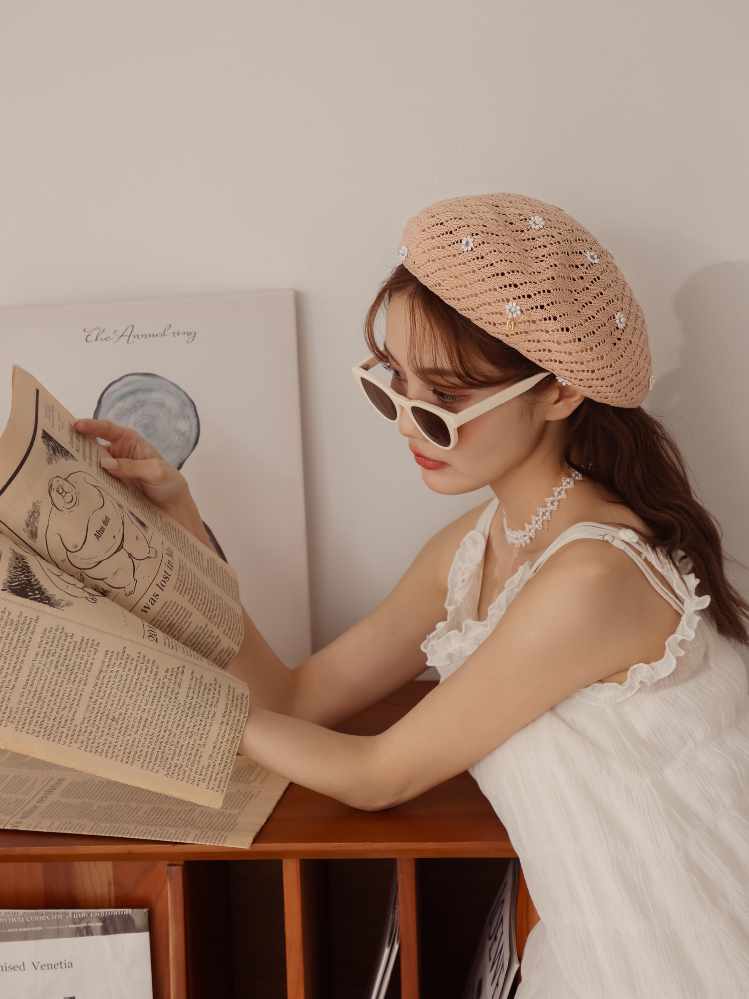 好像見過菲尼。MUCHAT手作珍珠小花編織貝蕾帽