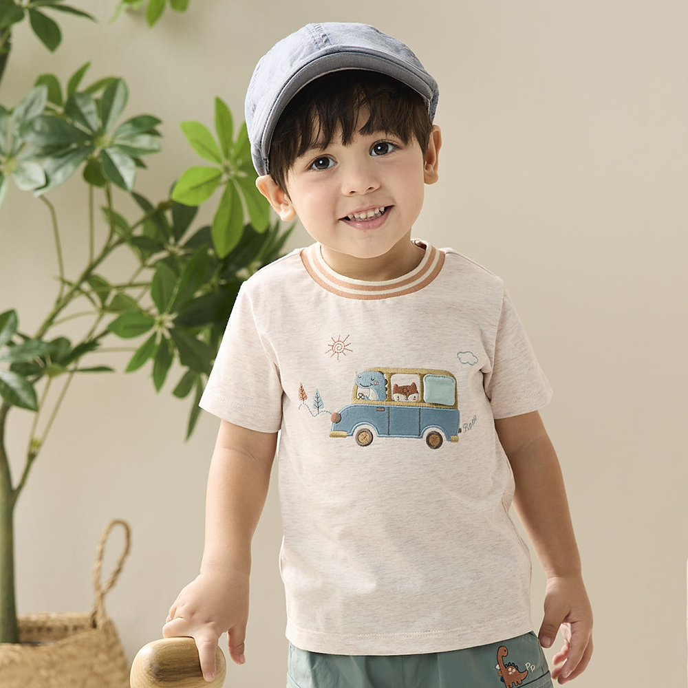 PIPPY小恐龍與小狐狸開車郊遊趣圓領棉質上衣 米