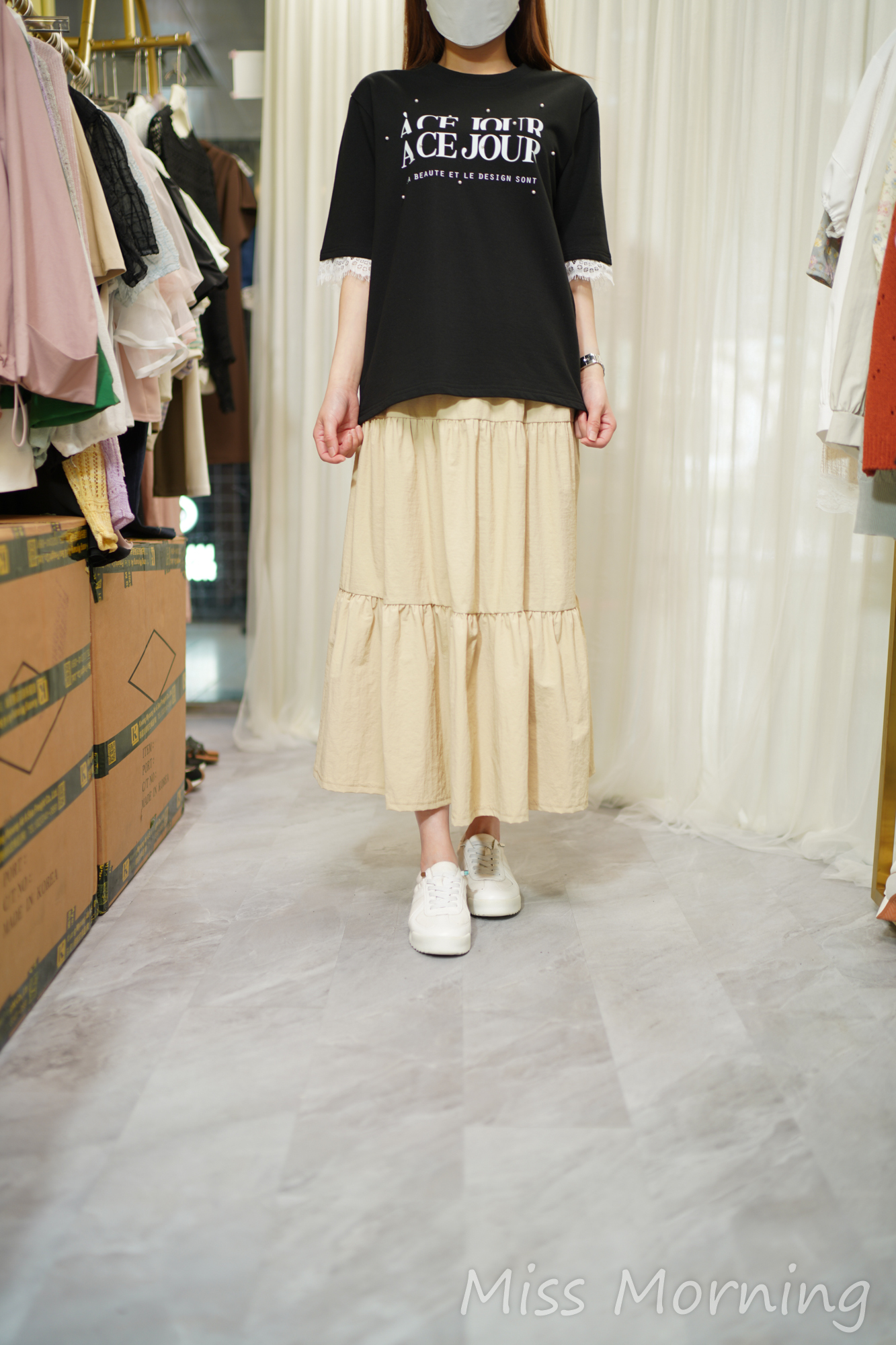 Lace手袖顯瘦Tee(14517)&蛋糕風衣裙(33924)