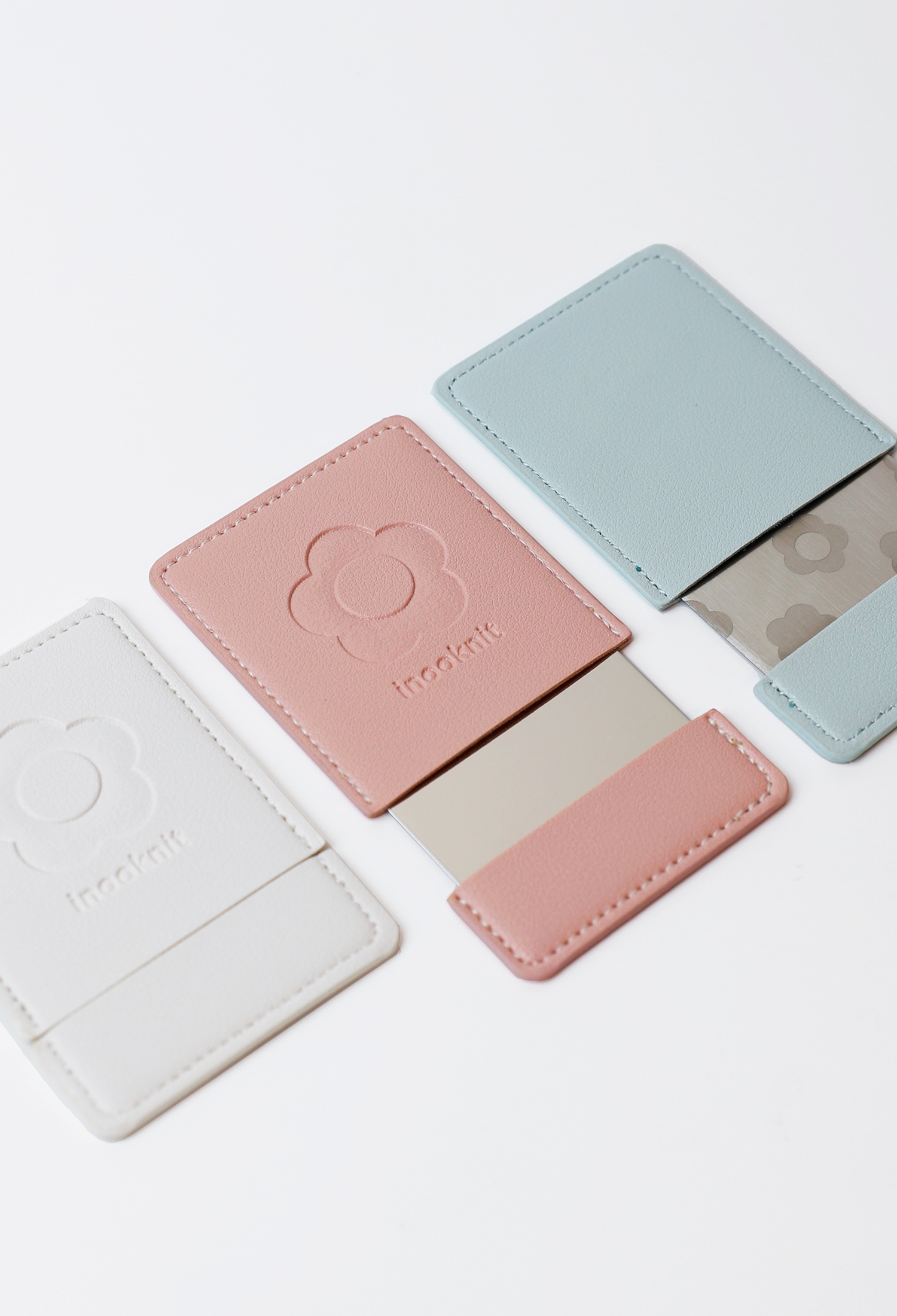 品牌小花隨身鏡 白色