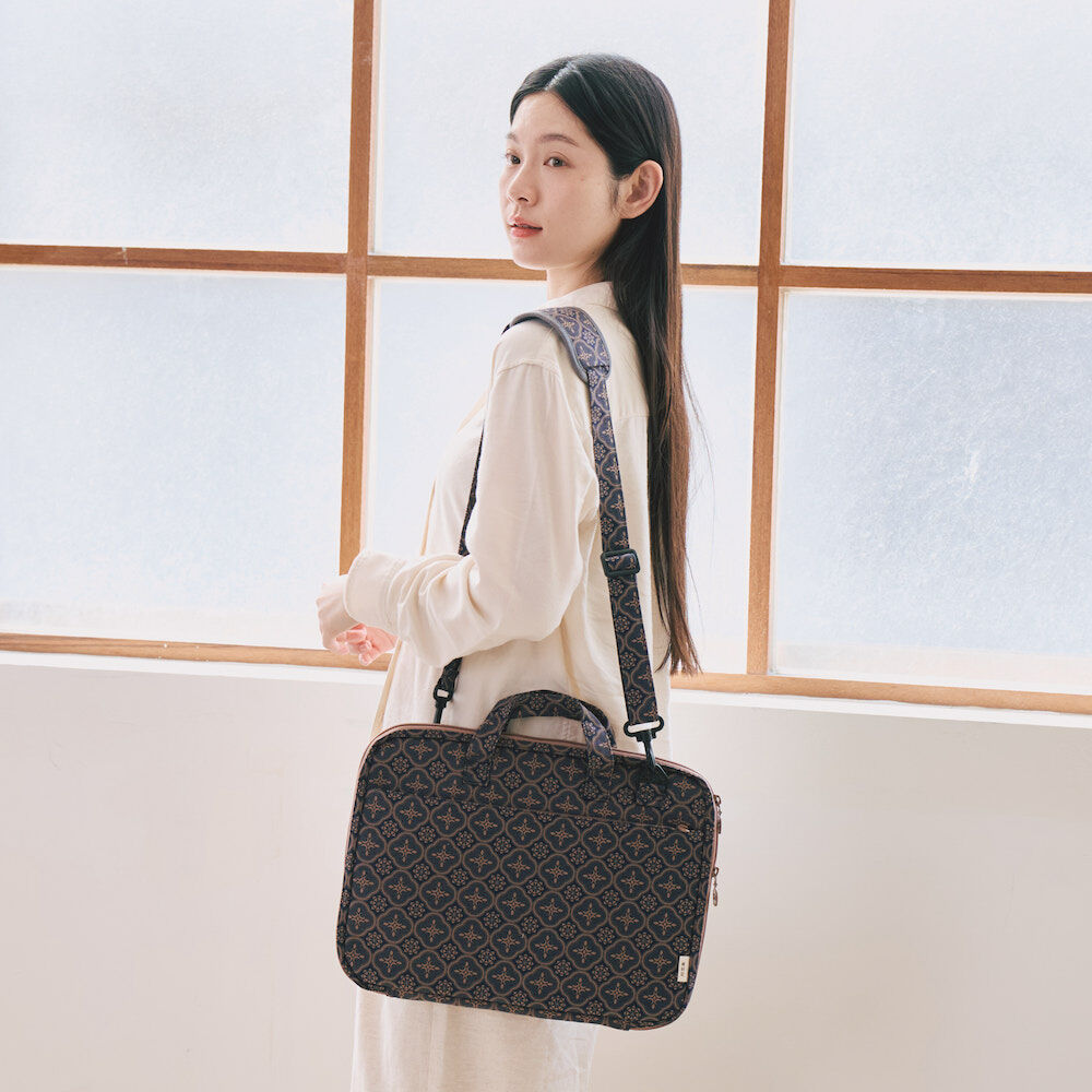 13インチ ノートPCケース（収納機能タイプ）／ガラス海棠／ミッドナイトブルーブラウン ※13・14インチ対応