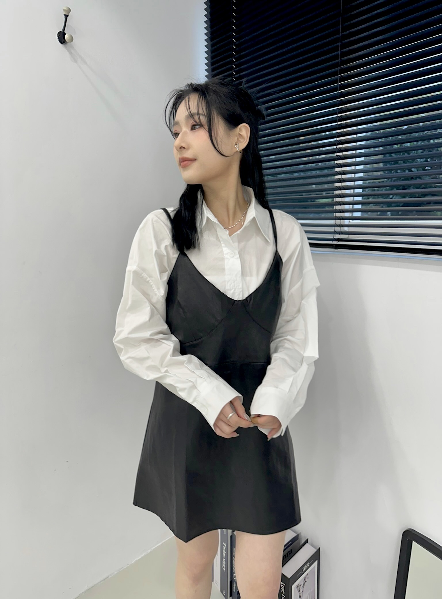 出場焦點質感皮革短洋