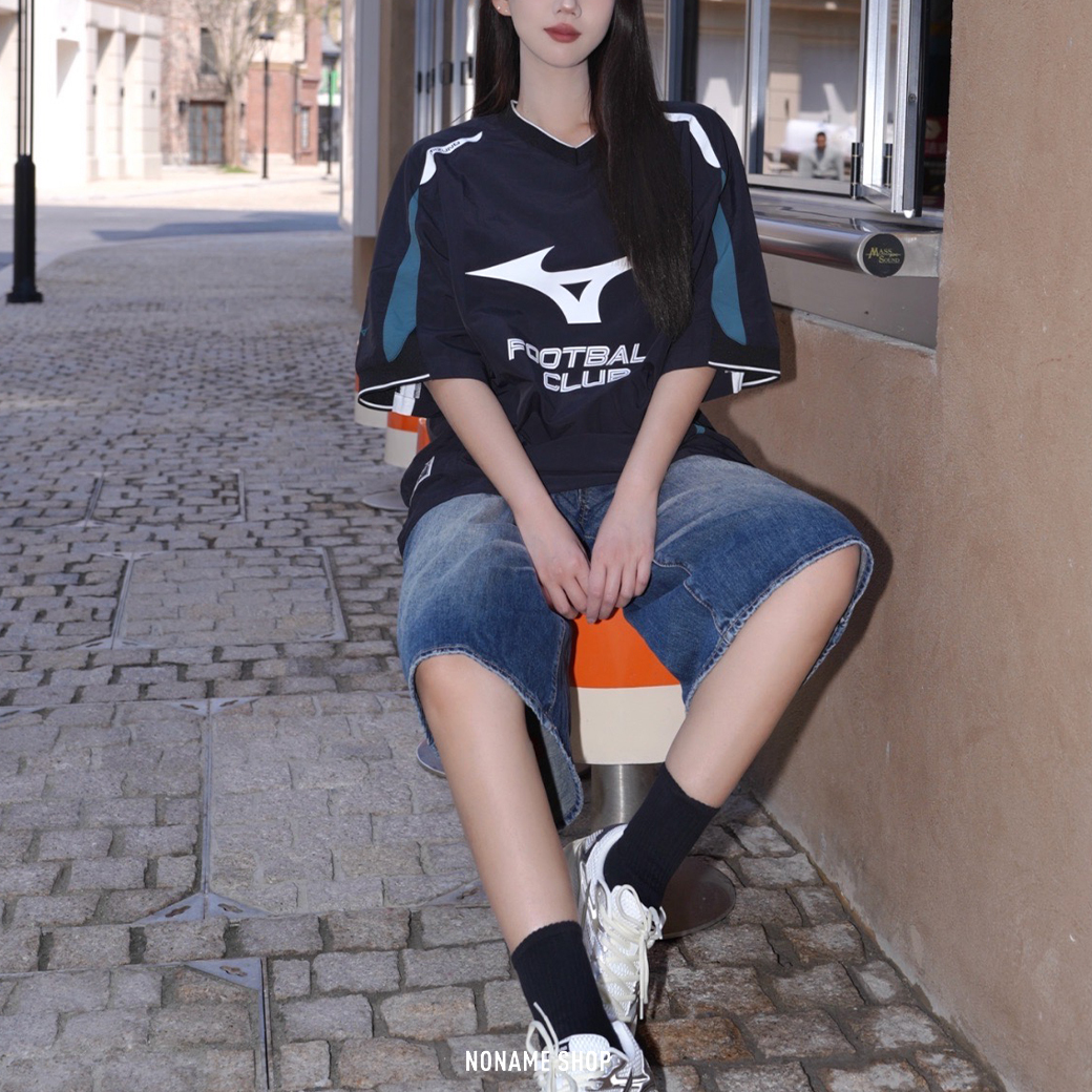 MIZUNO ESSENTIAL 美津濃 LOGO 復古 V領 足球衣 短袖 (男/女款)