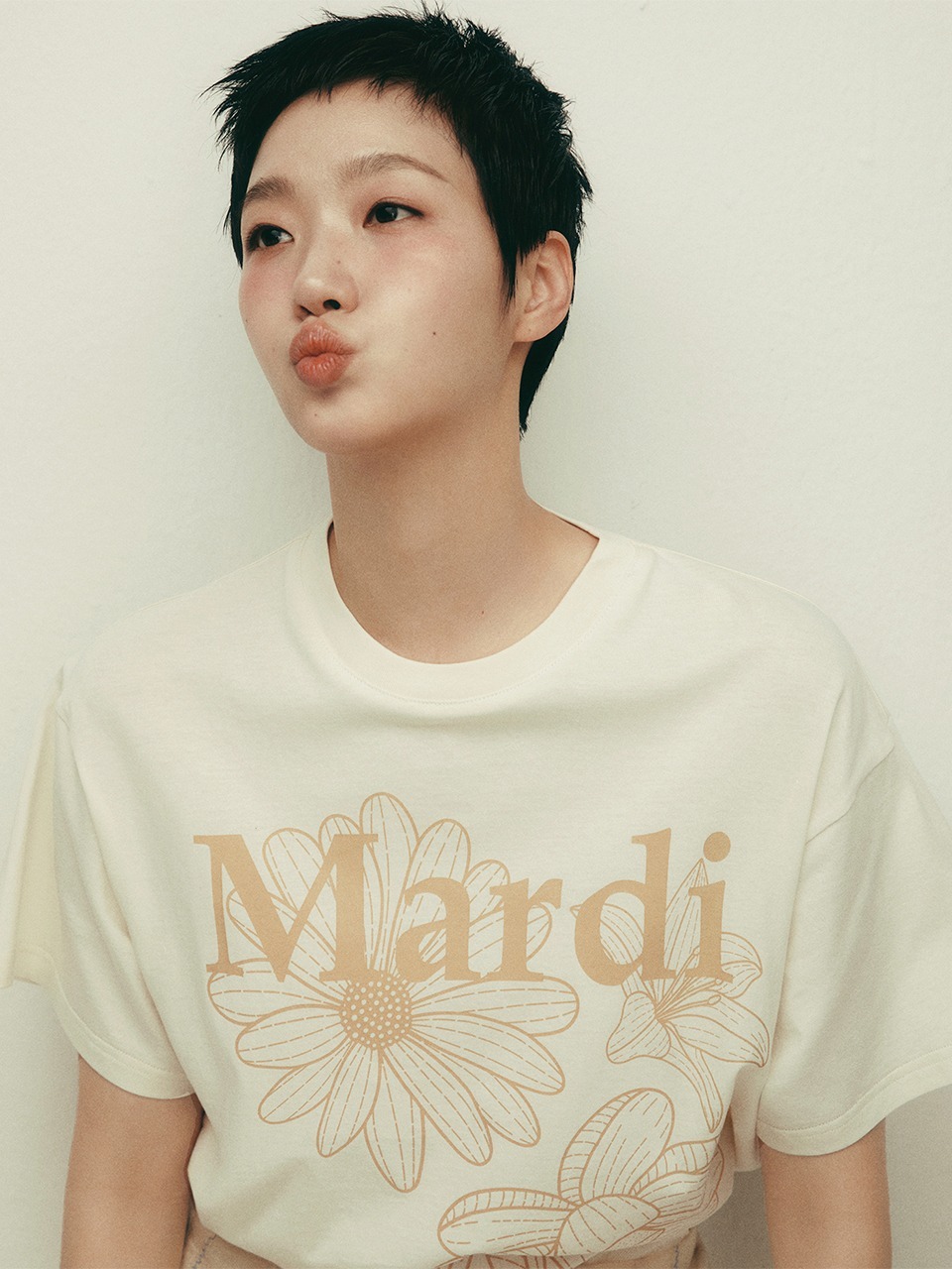 一般款 🇰🇷 韓國 MARDI MERCREDI TSHIRT TRIPLE FLOWER 金高銀同款 三重花 花花 短T 短袖 夏天 / 現貨