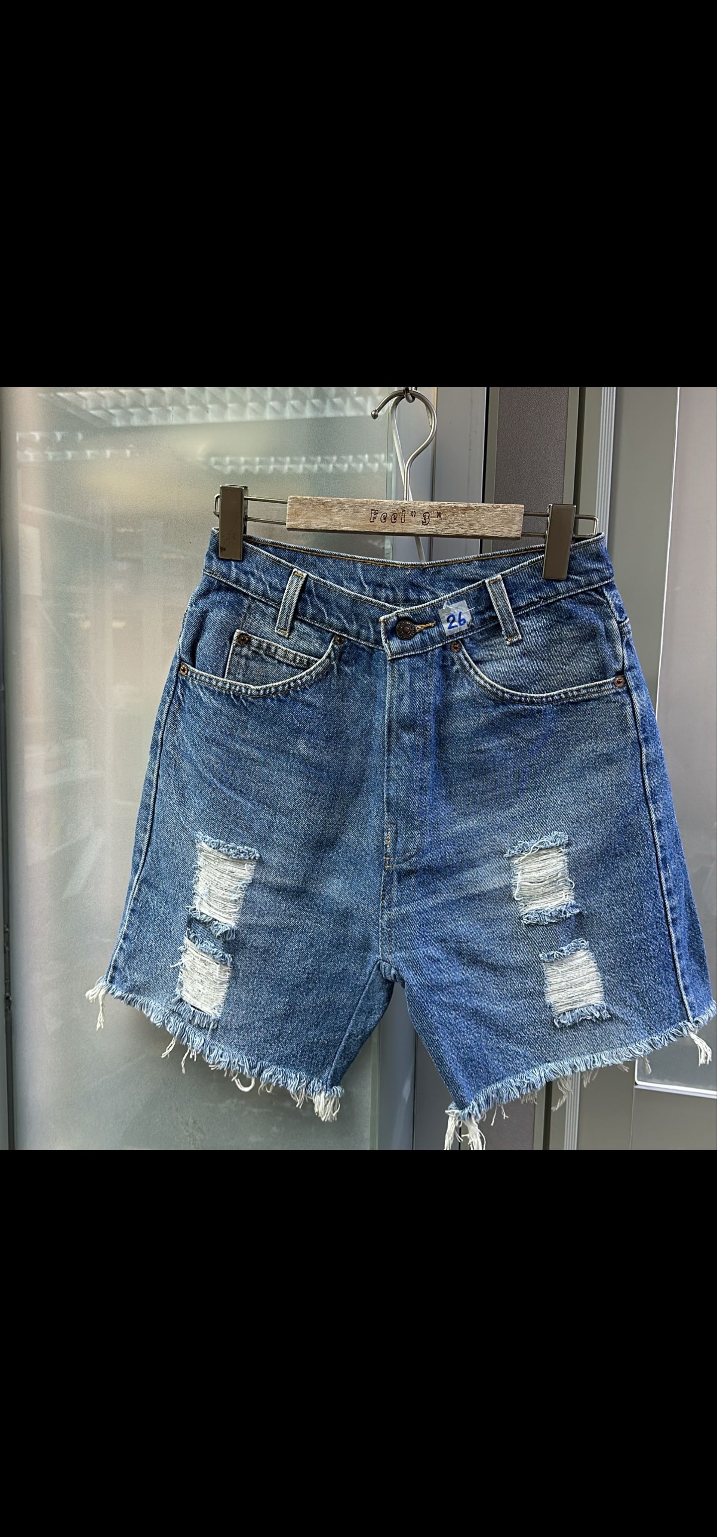 Cd2999**