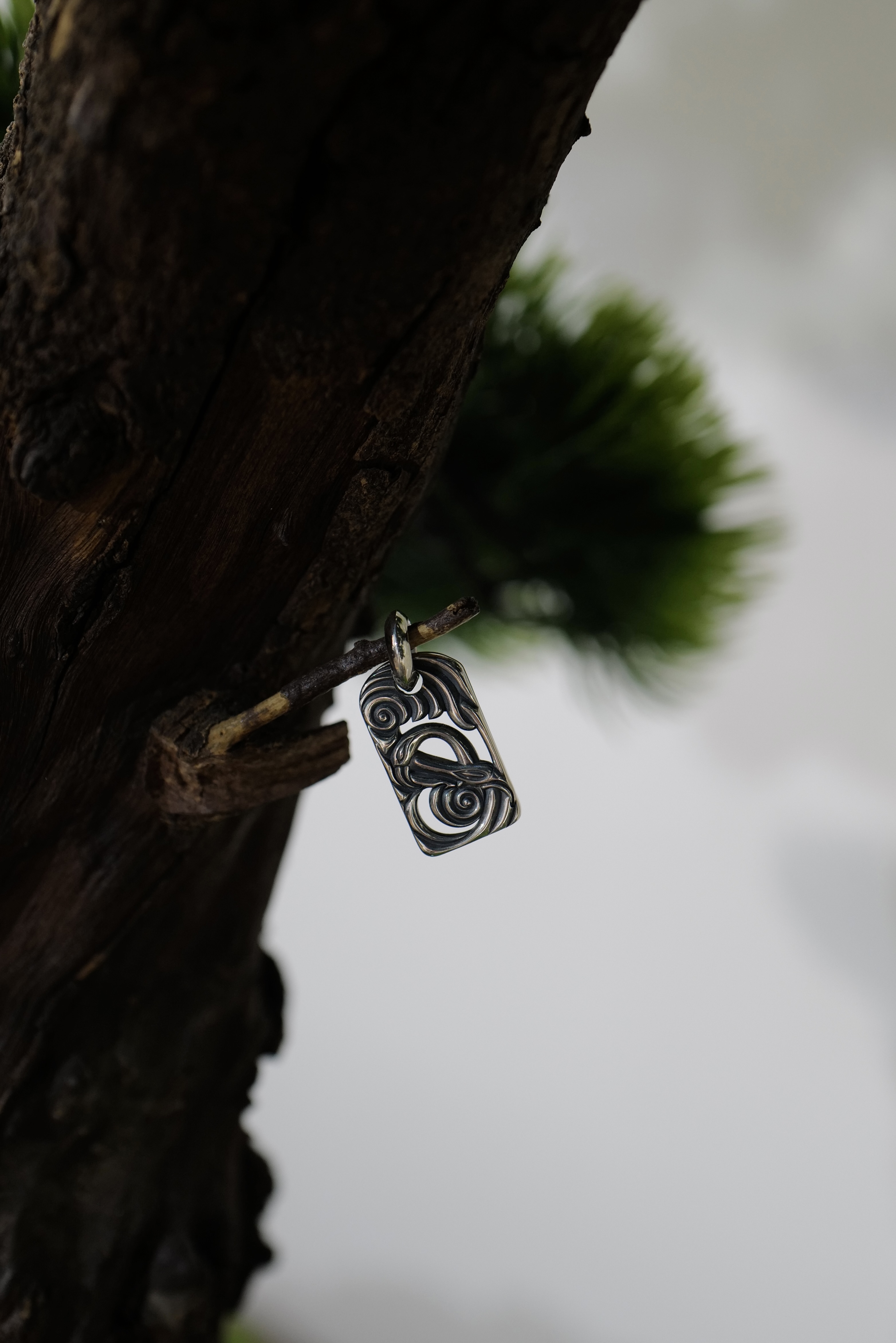 LO Swan Nest Filigree