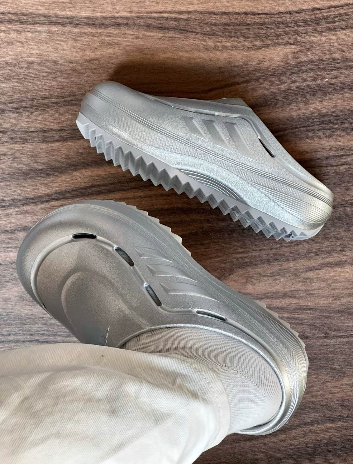 Adidas OZWAVE CLOG 金屬銀 銀色 Y2K 包頭拖鞋 鋸齒鞋 男女同款 JR6757/預購