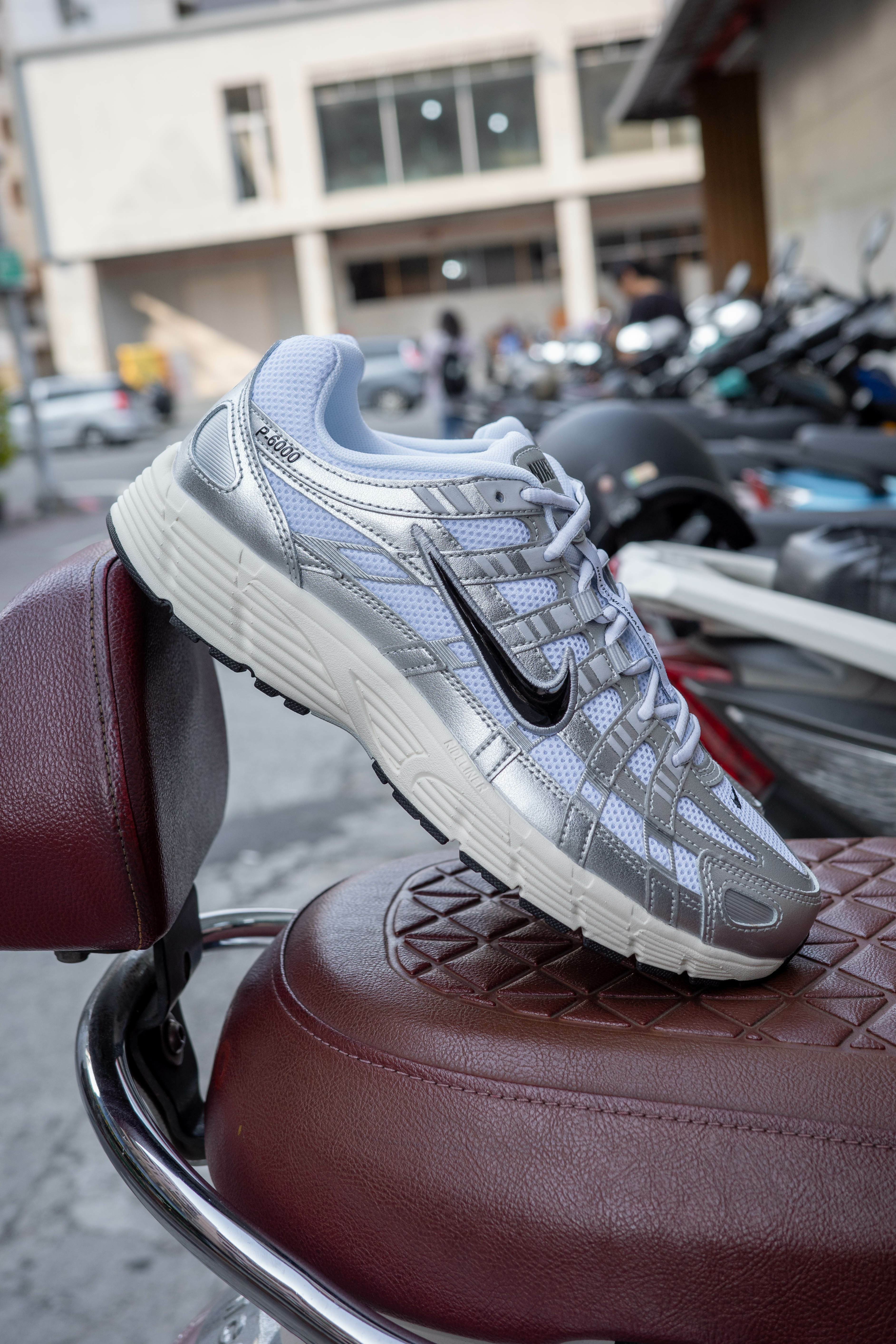 Nike P-6000 奶油銀黑 CD6404-105