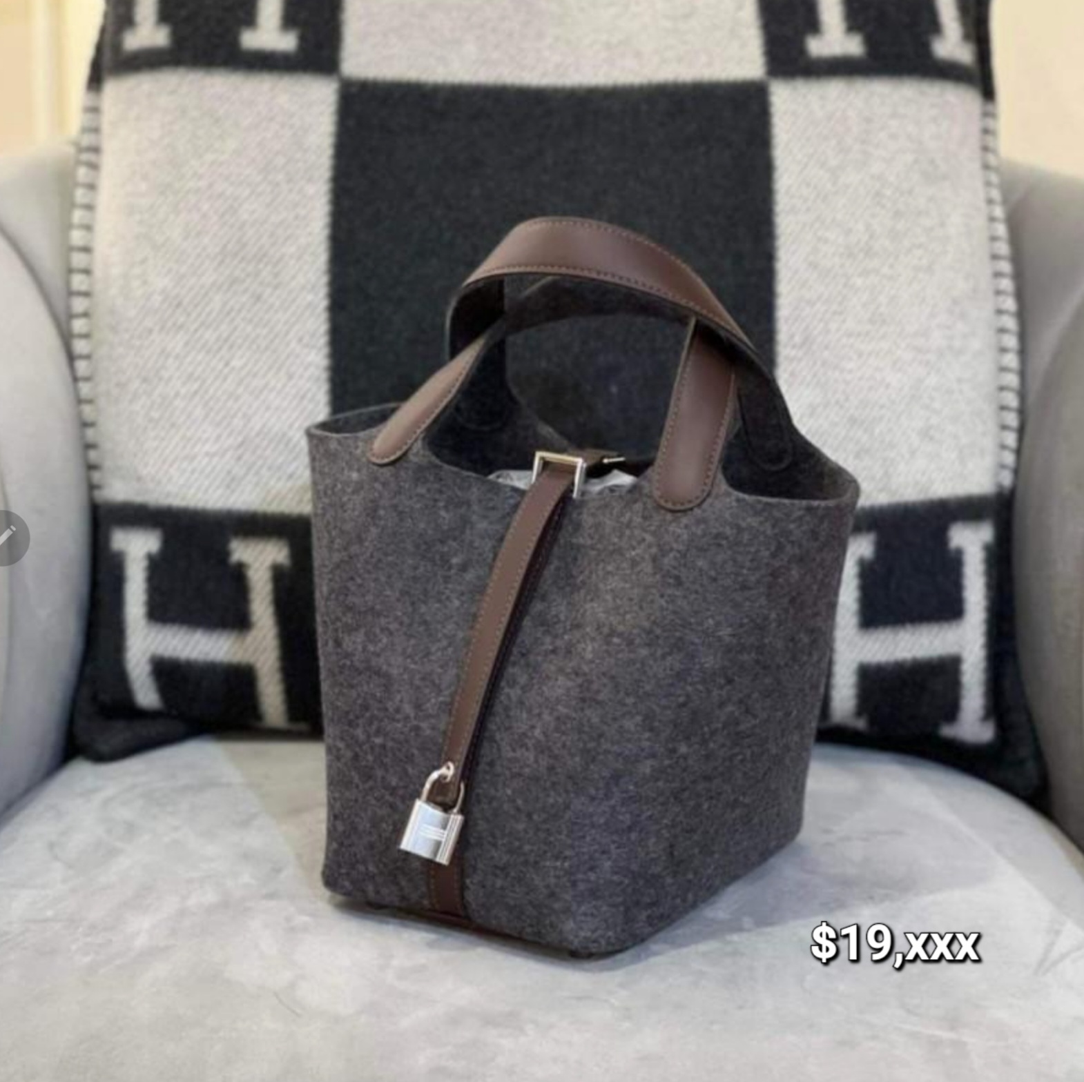 Hermès Picotin 18 羊氈皮 HK$19,XXX 詳情請PM我哋 (HK$2,000 立即落訂)