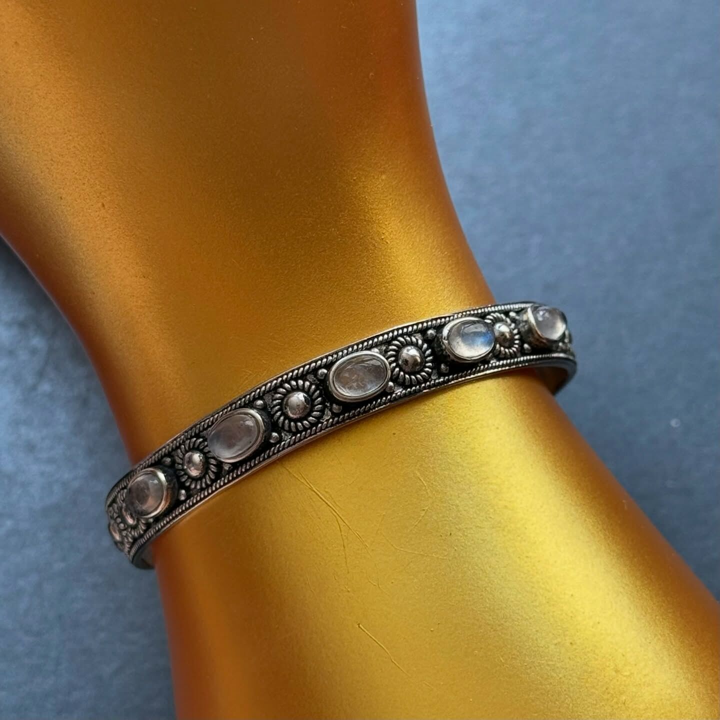 [原石] 月光石 金屬手鐲 銅手鐲