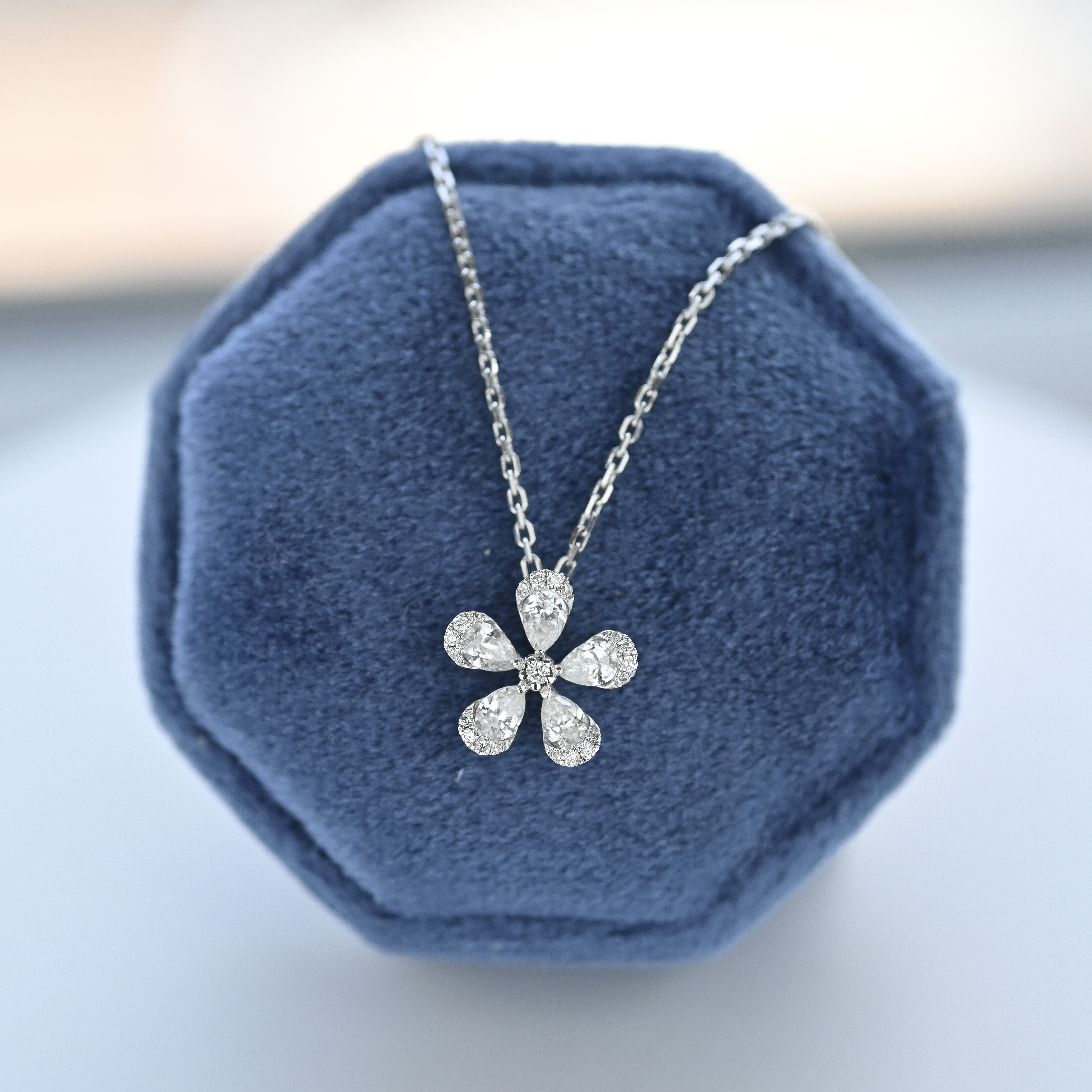 18K Bunga Diamond necklace