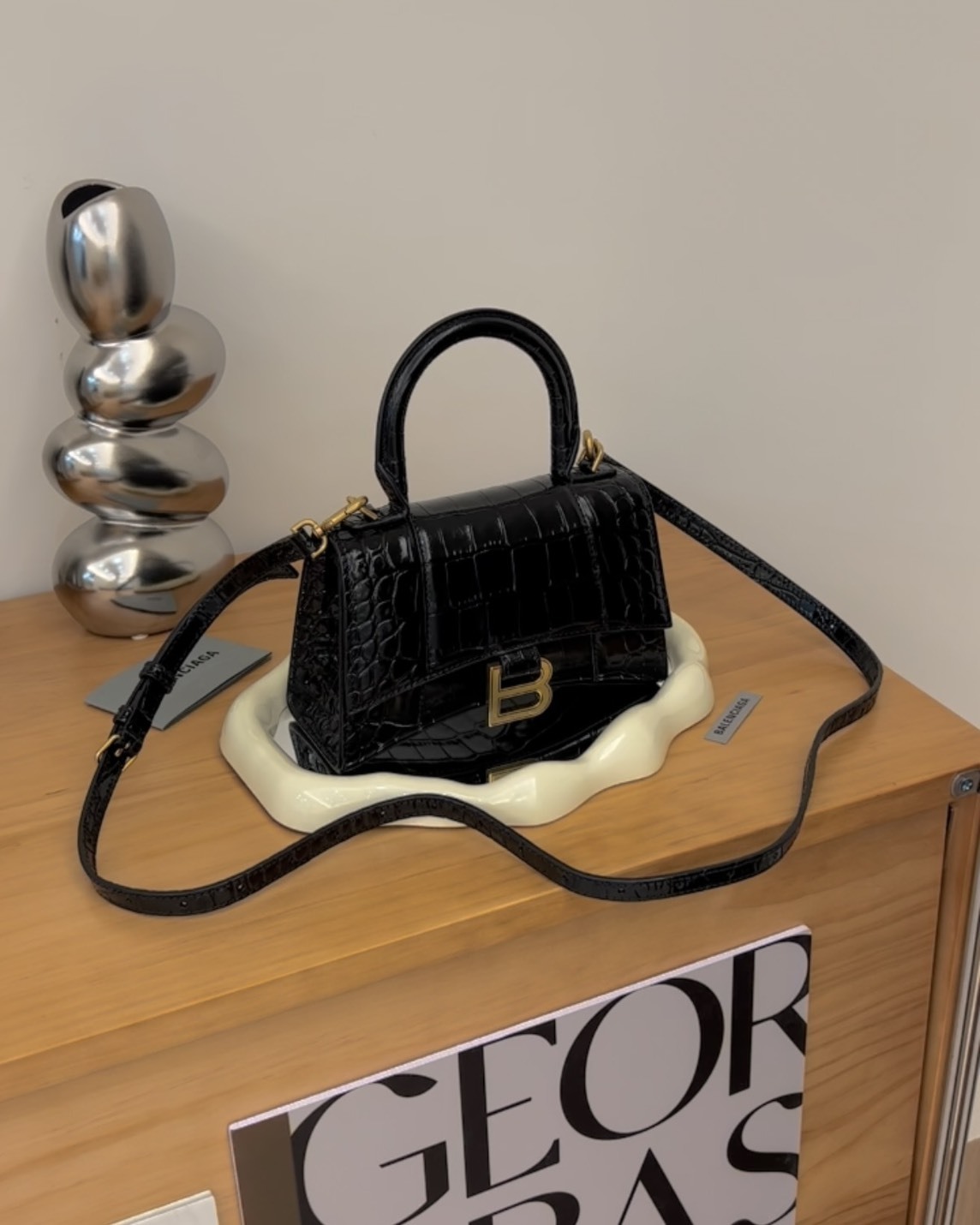 BALENCIAGA｜鱷魚紋沙漏包 XS 黑金