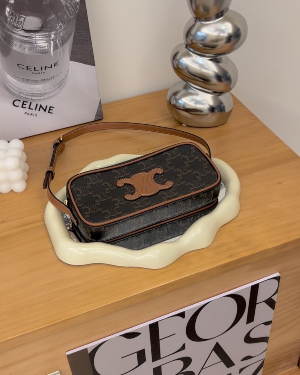 CELINE｜凱旋門迷你相機包 深老花