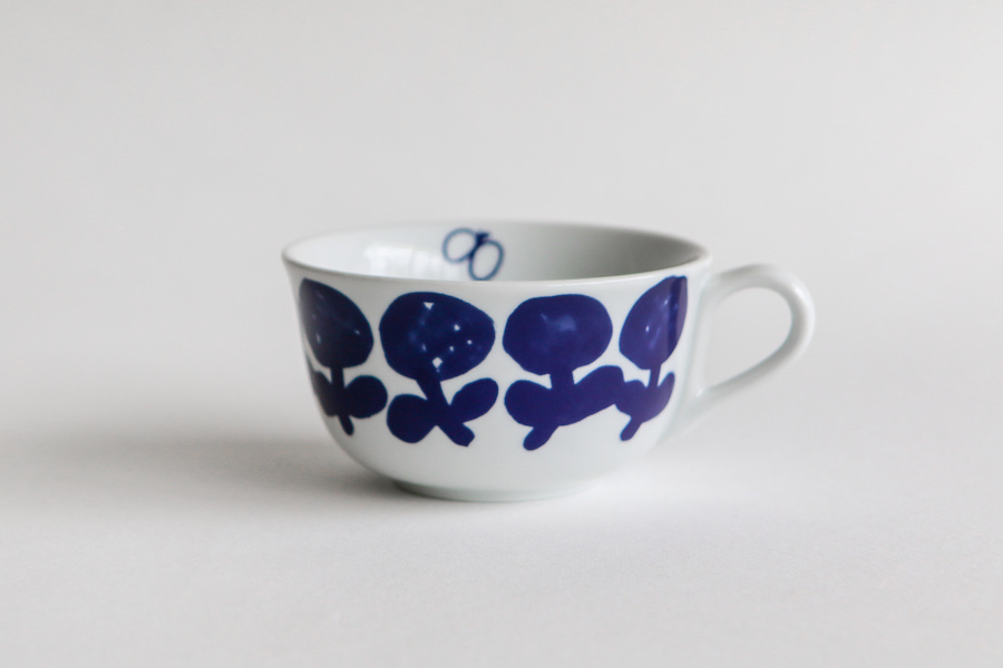 PASS THE BATON-mina perhonen 早餐杯/藍花/盈盈花系列