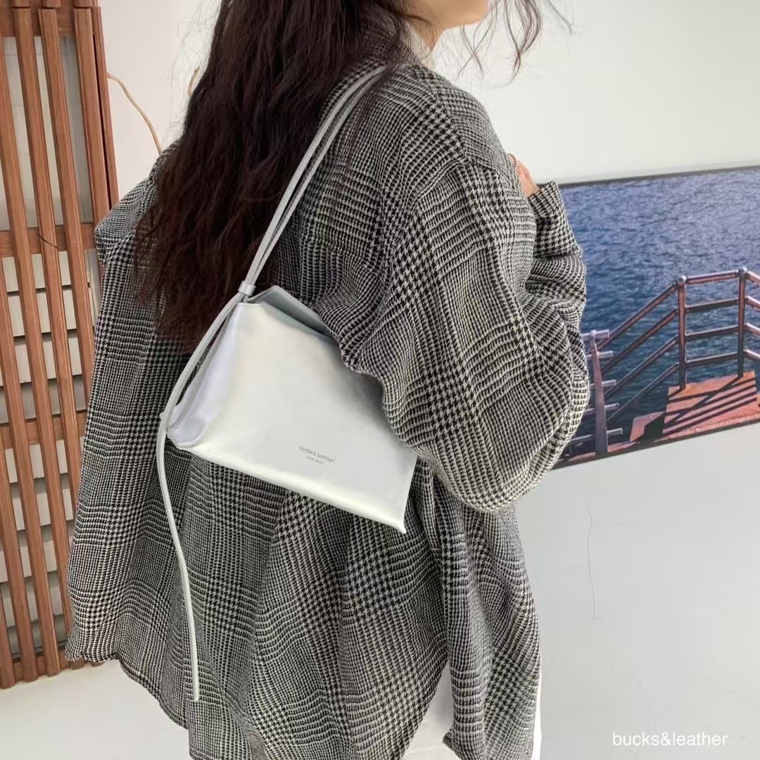 「2025新款」 bucks & leather 經典托特包 小款 牛皮