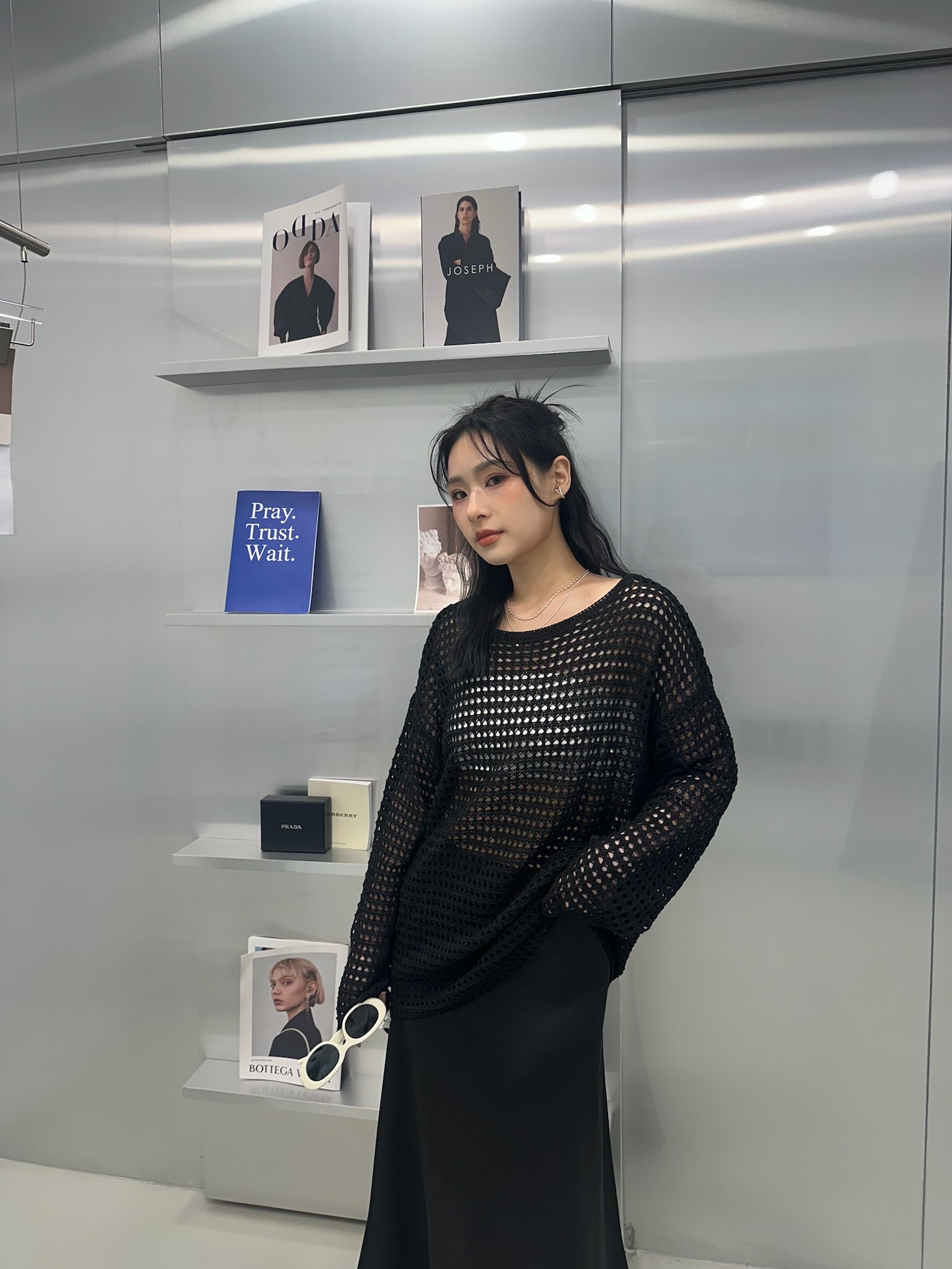 鬆弛感十足洞洞針織衣