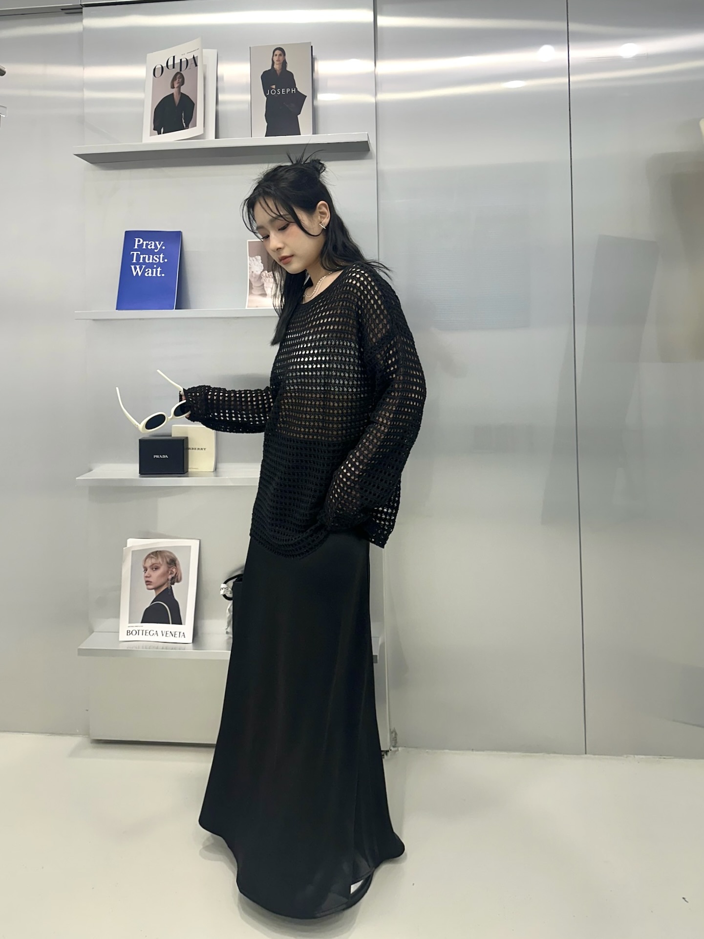 鬆弛感十足洞洞針織衣